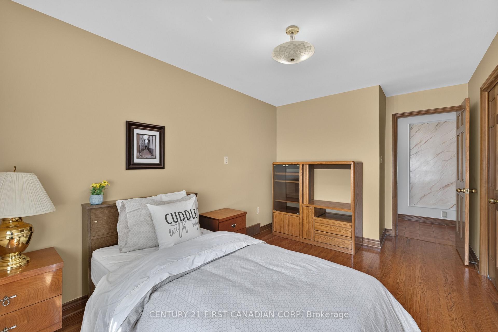 Photo 9 of 27 Stirrup Court, London, North J — HOMEH