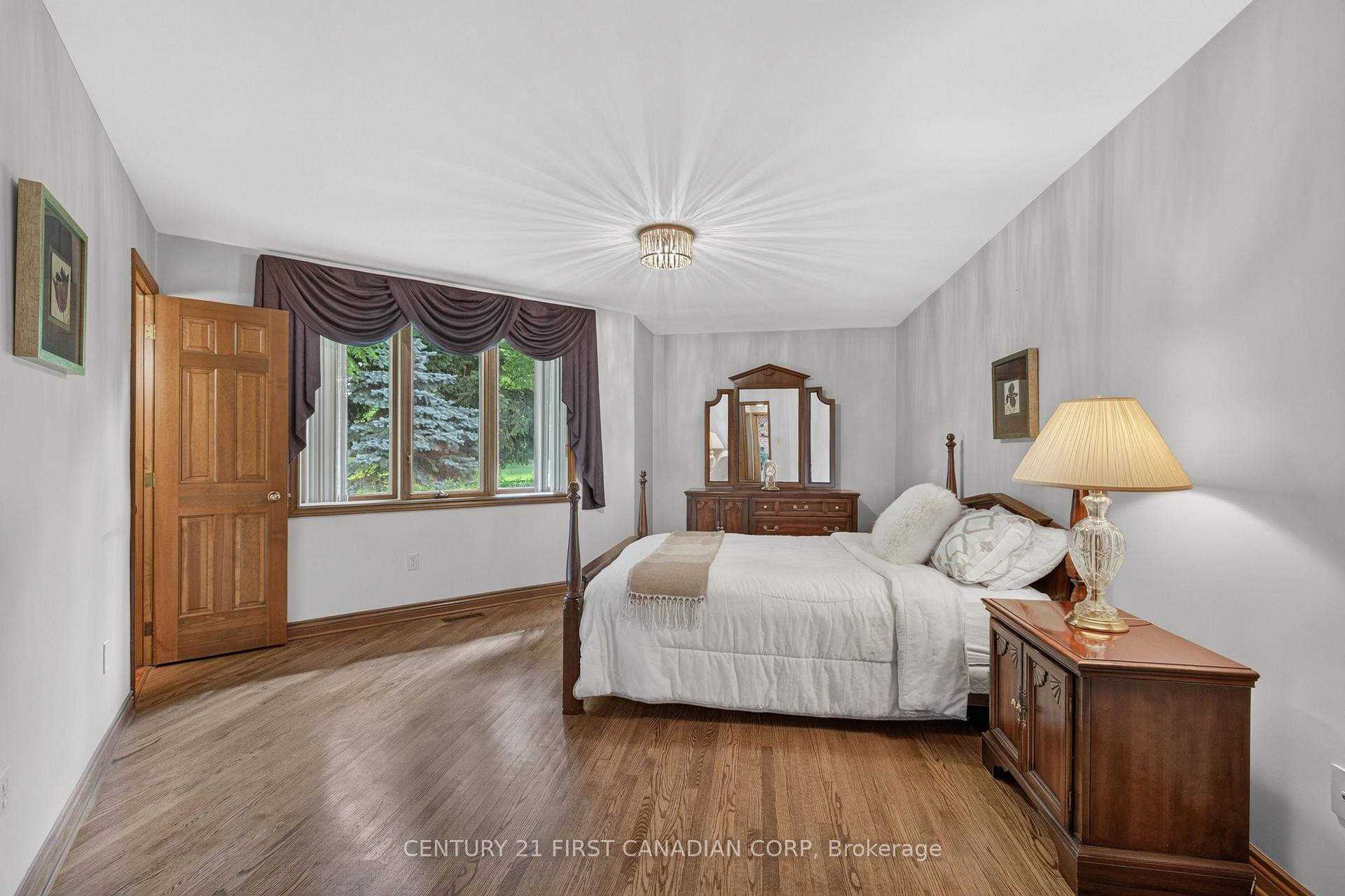 Photo 14 of 27 Stirrup Court, London, North J — HOMEH