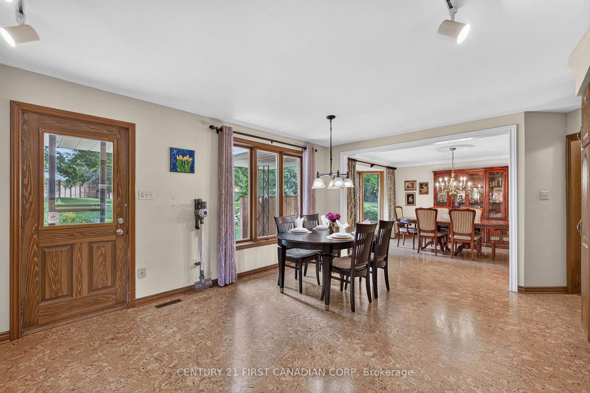 Photo 21 of 27 Stirrup Court, London, North J — HOMEH