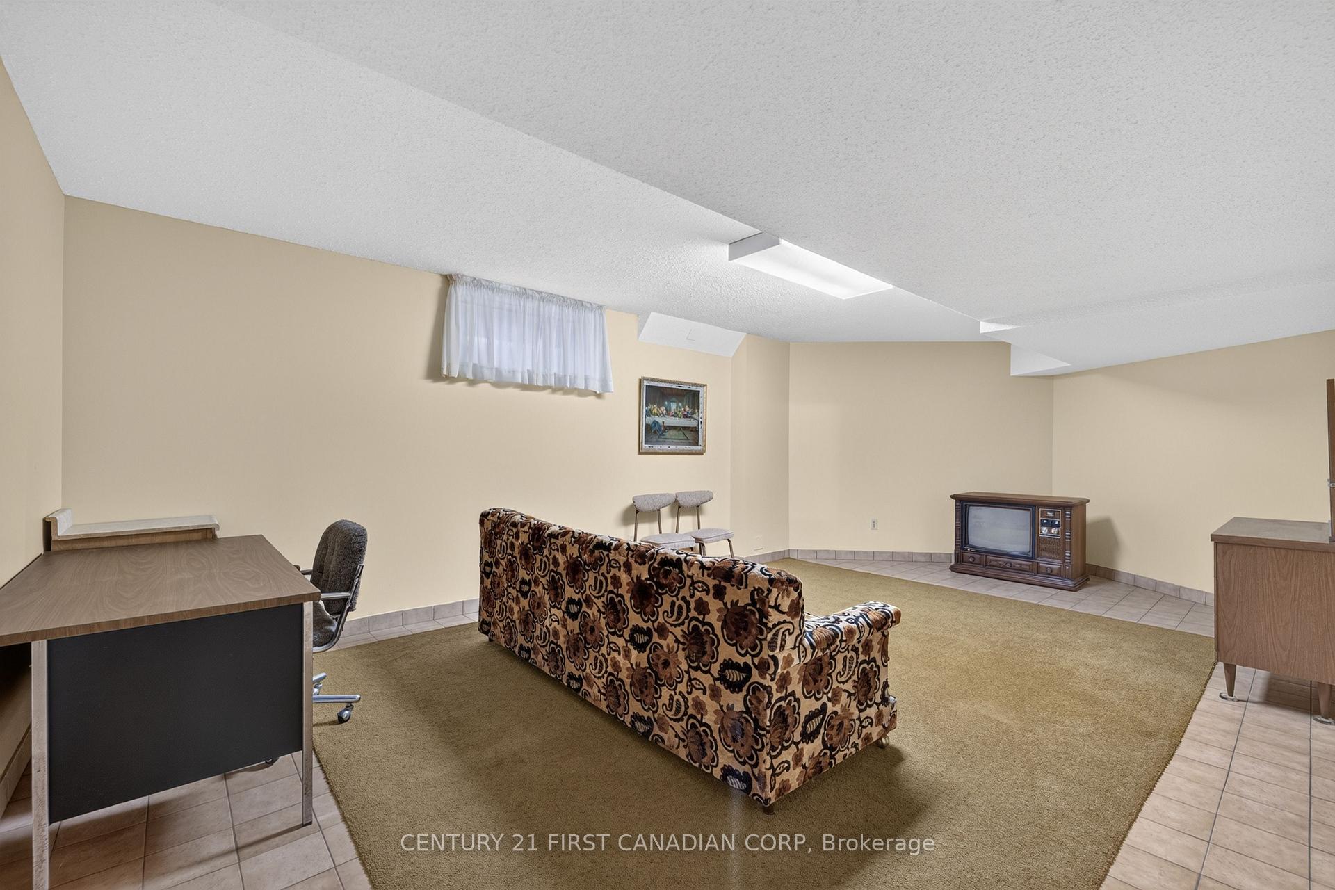 Photo 26 of 27 Stirrup Court, London, North J — HOMEH