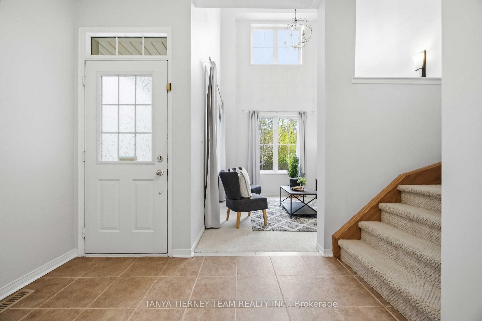 Photo 5 of 75 Robert Attersley Drive E, Whitby, Taunton North — HOMEH