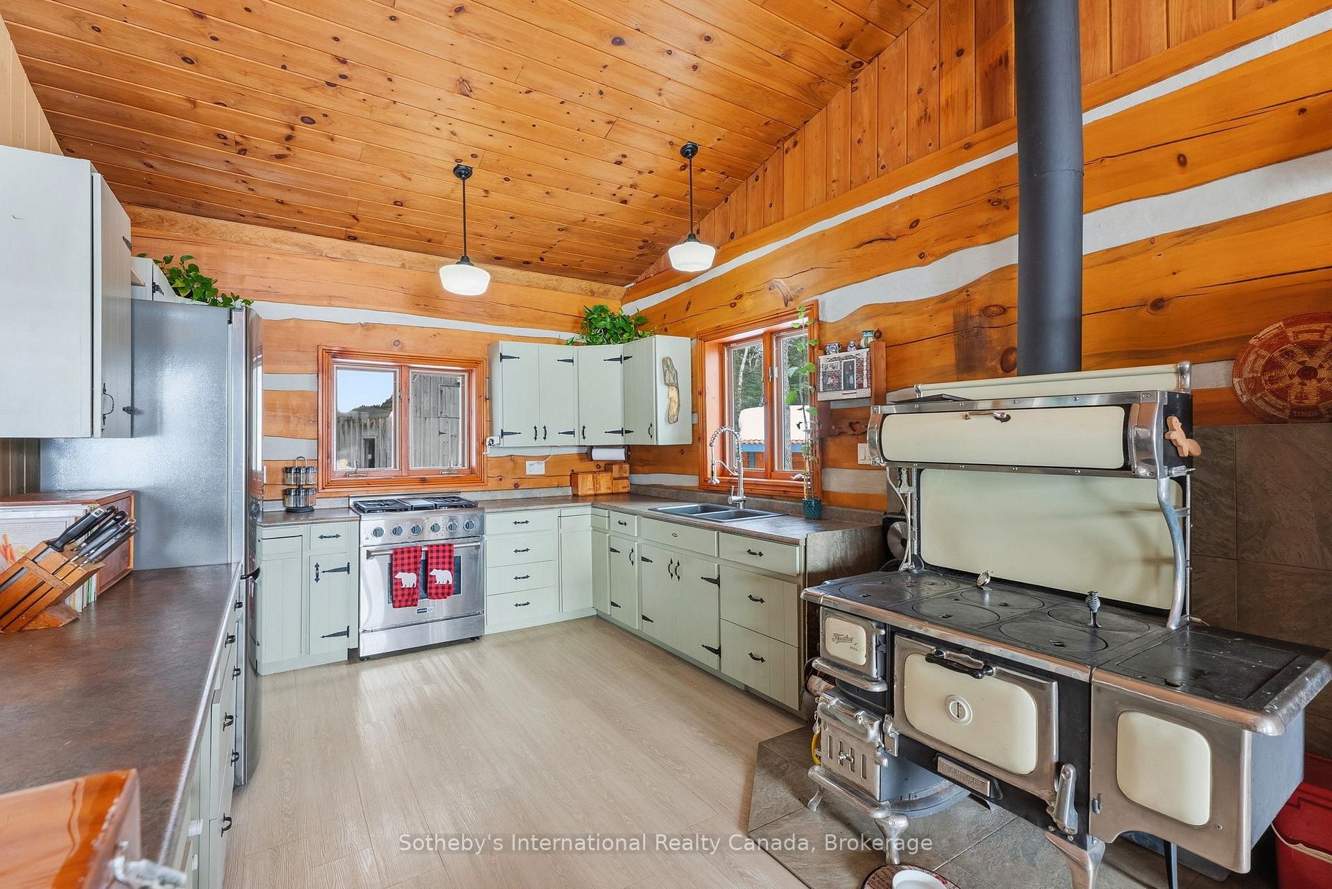 Photo 25 of 3491A Axe Lake Road, McMurrich/Monteith, Monteith — HOMEH