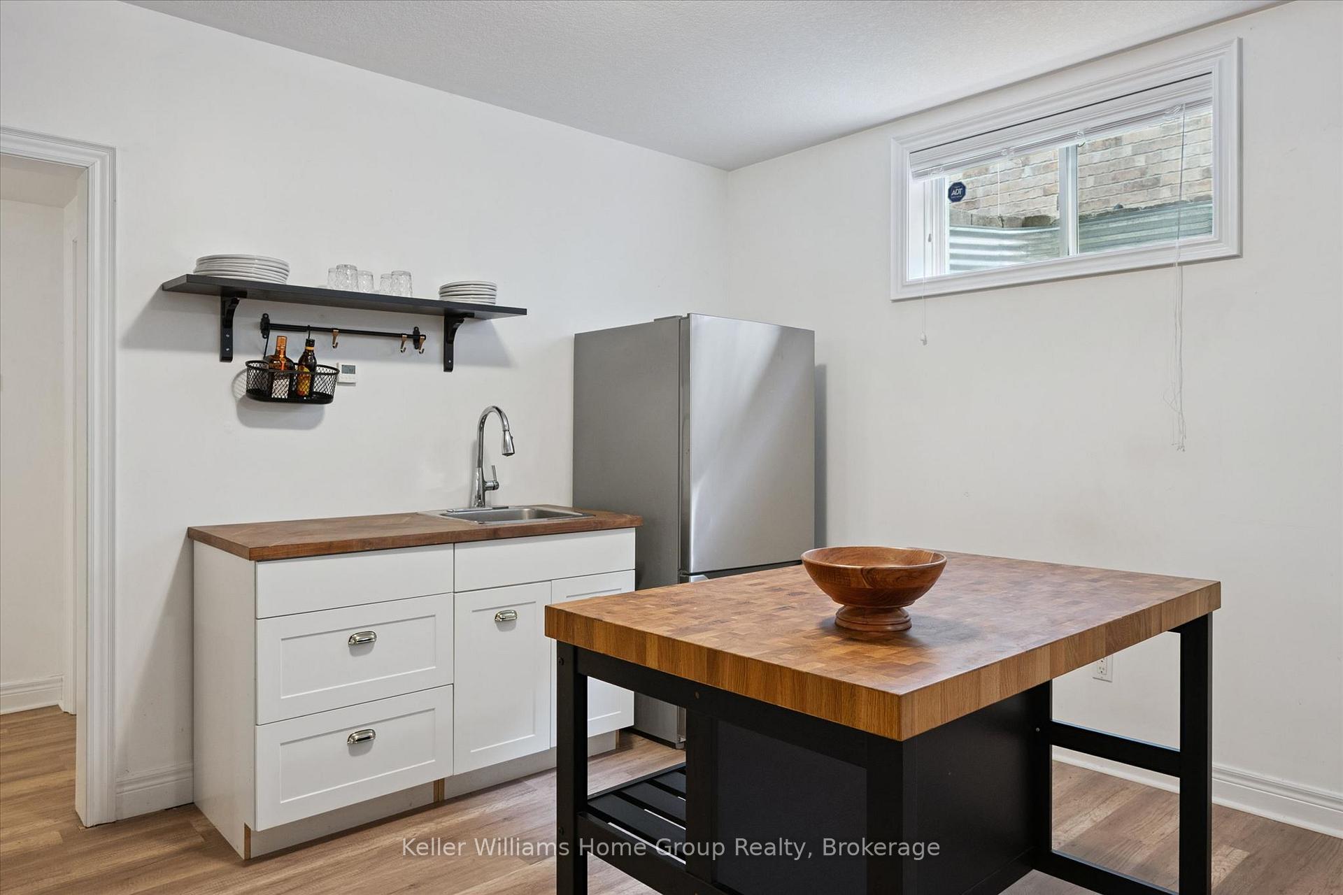 Photo 39 of 75 Woodside Road, Guelph, Dovercliffe Park/Old University — HOMEH