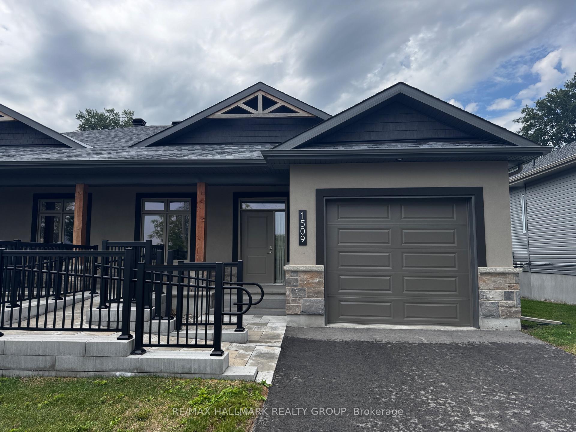 Photo of 1509 Flanders Road