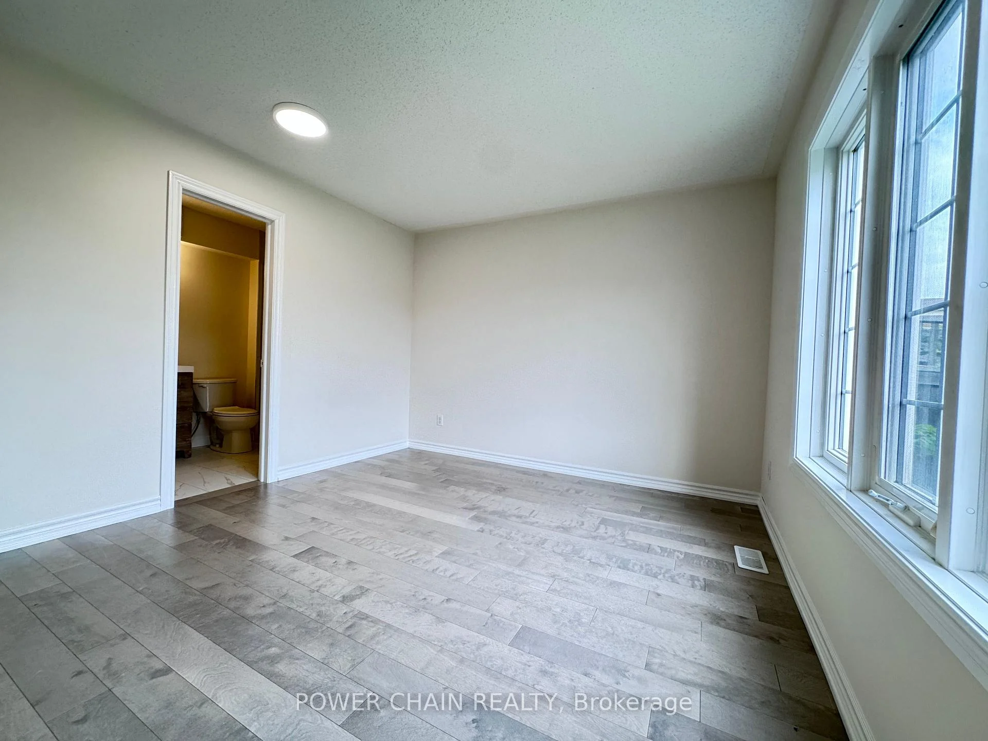 Photo 13 of 73 Harry Cook Drive, Markham, Village Green-South Unionville — HOMEH