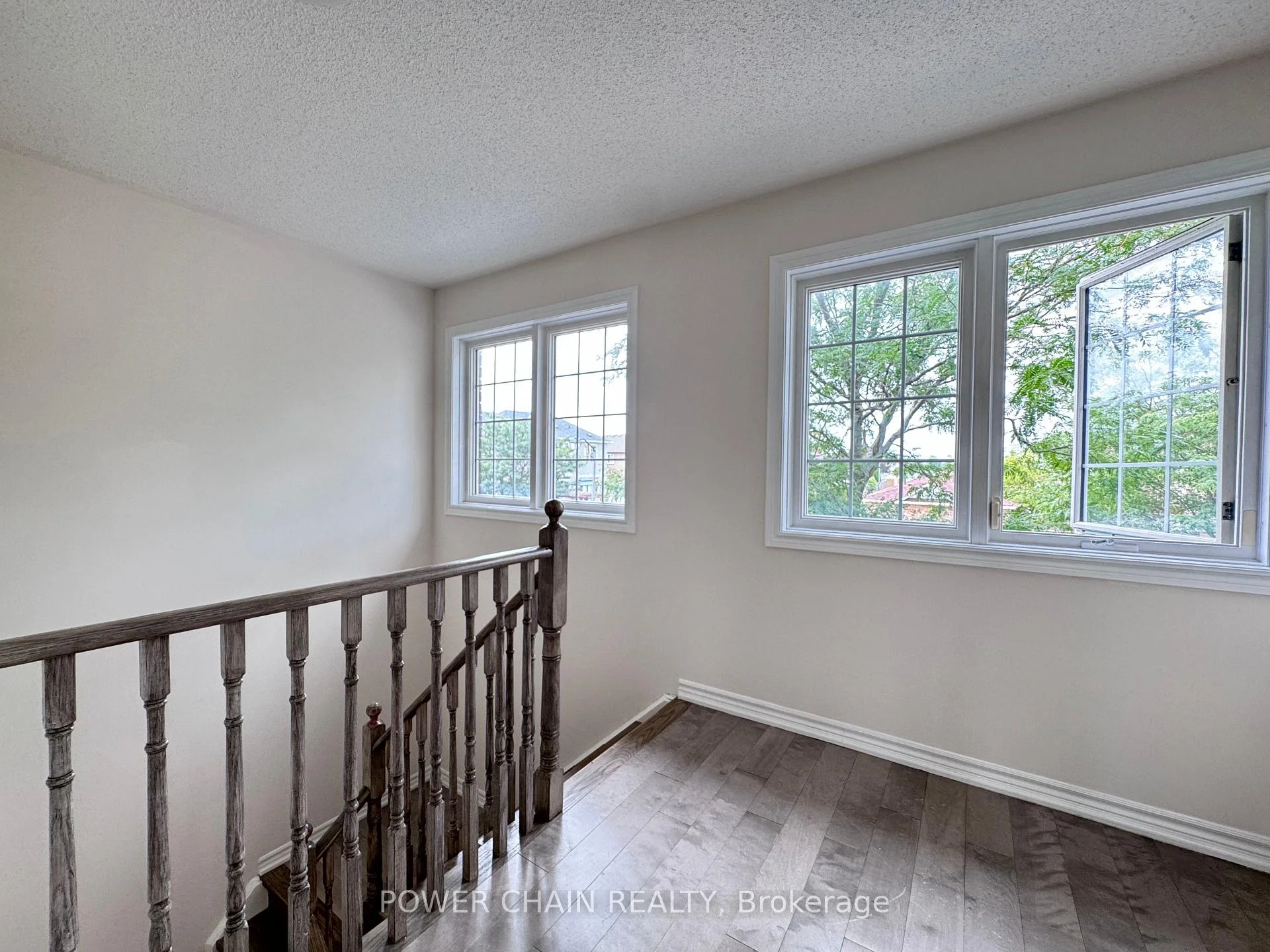 Photo 17 of 73 Harry Cook Drive, Markham, Village Green-South Unionville — HOMEH