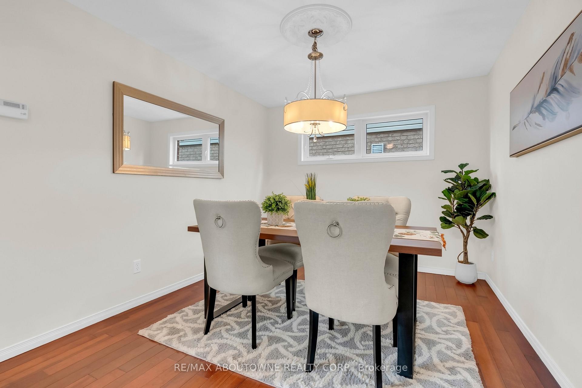 Photo 8 of 32 Jenson Boulevard, Guelph, Pineridge/Westminster Woods — HOMEH