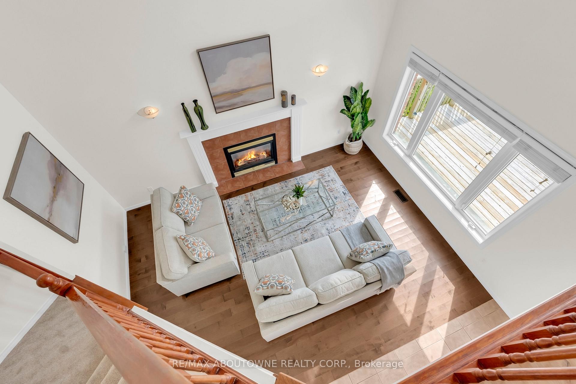 Photo 9 of 32 Jenson Boulevard, Guelph, Pineridge/Westminster Woods — HOMEH
