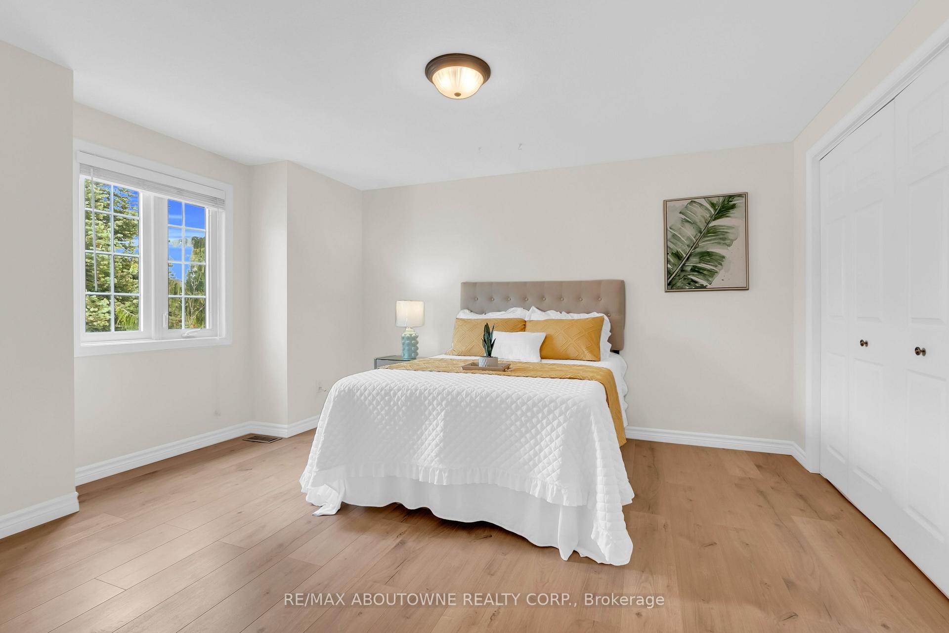 Photo 30 of 32 Jenson Boulevard, Guelph, Pineridge/Westminster Woods — HOMEH