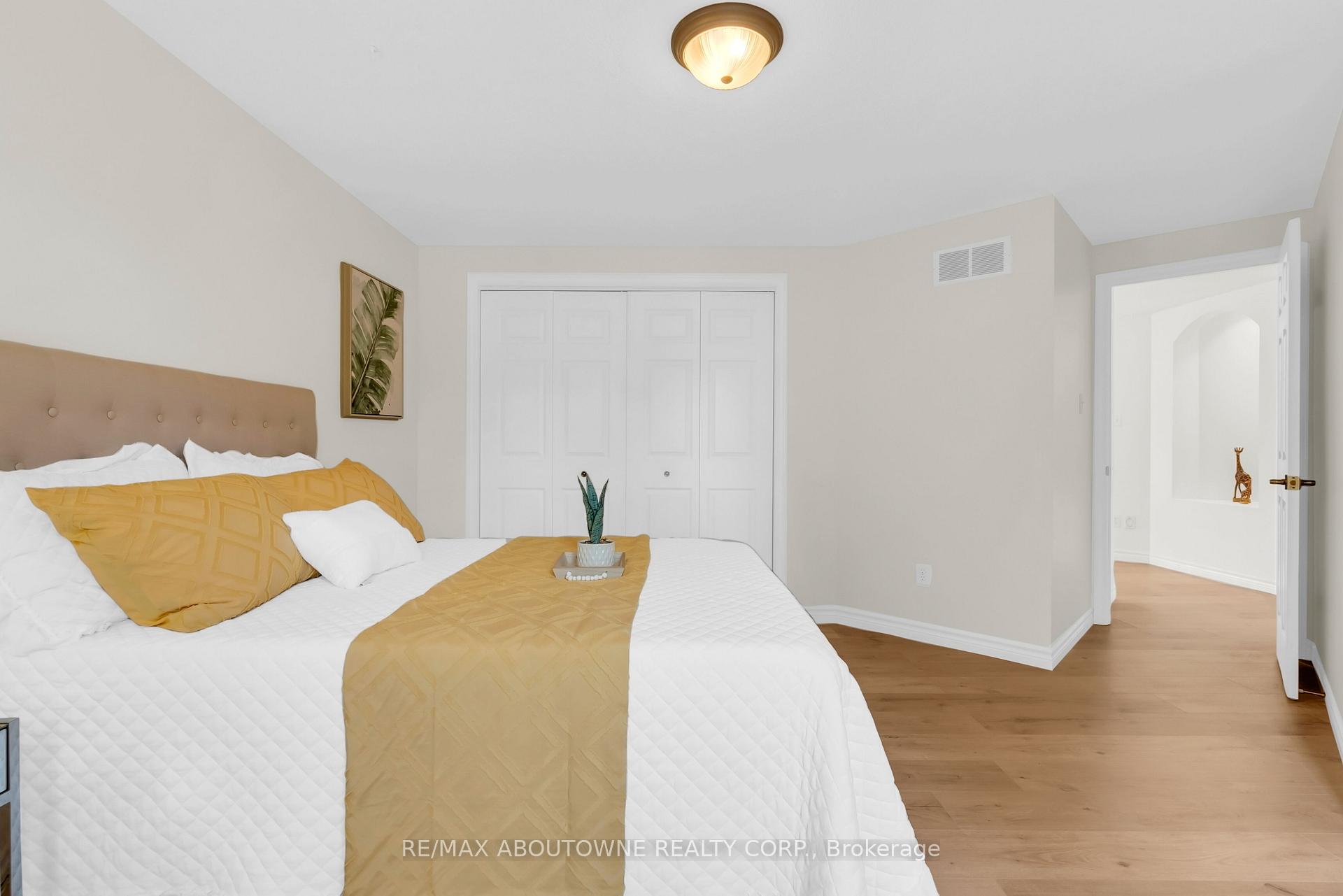 Photo 31 of 32 Jenson Boulevard, Guelph, Pineridge/Westminster Woods — HOMEH