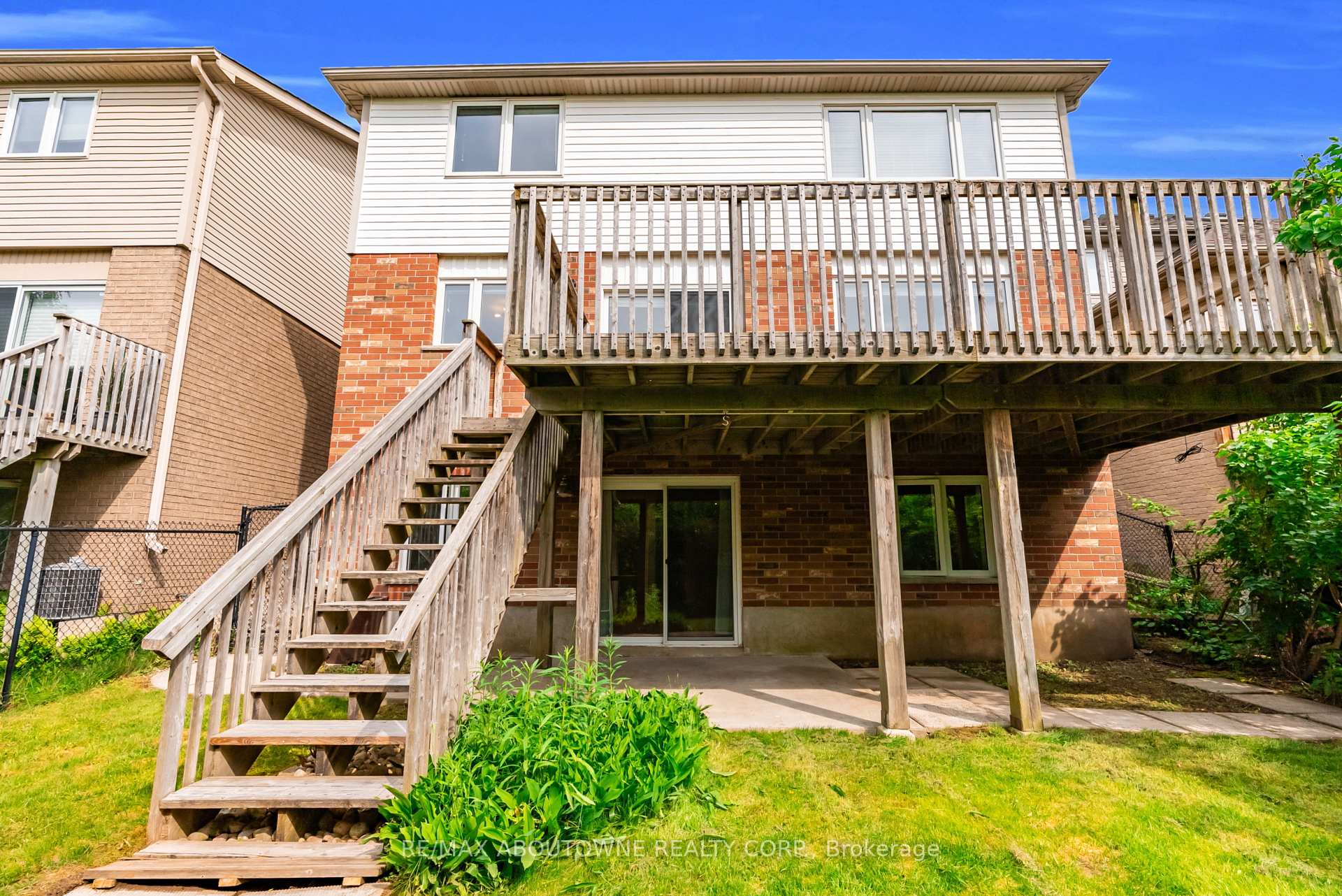 Photo 42 of 32 Jenson Boulevard, Guelph, Pineridge/Westminster Woods — HOMEH