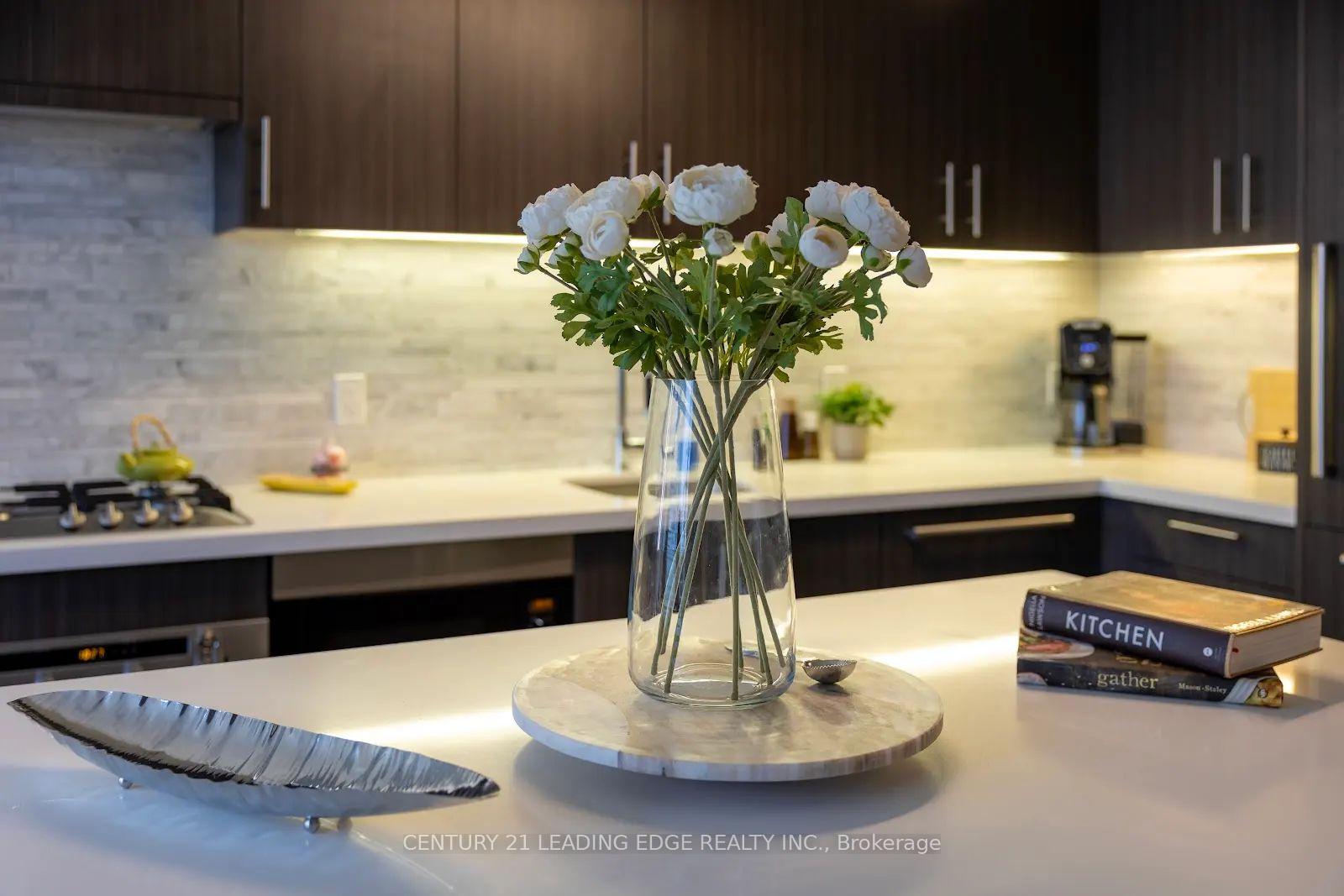 Photo 2 of Unit 1036, 39 Queens Quay E, Toronto, Waterfront Communities — HOMEH