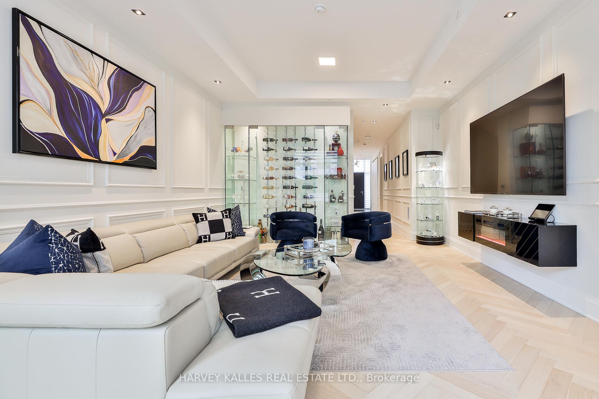 Photo 12 of 49 Foxbar Road, Toronto, Yonge-St. Clair — HOMEH