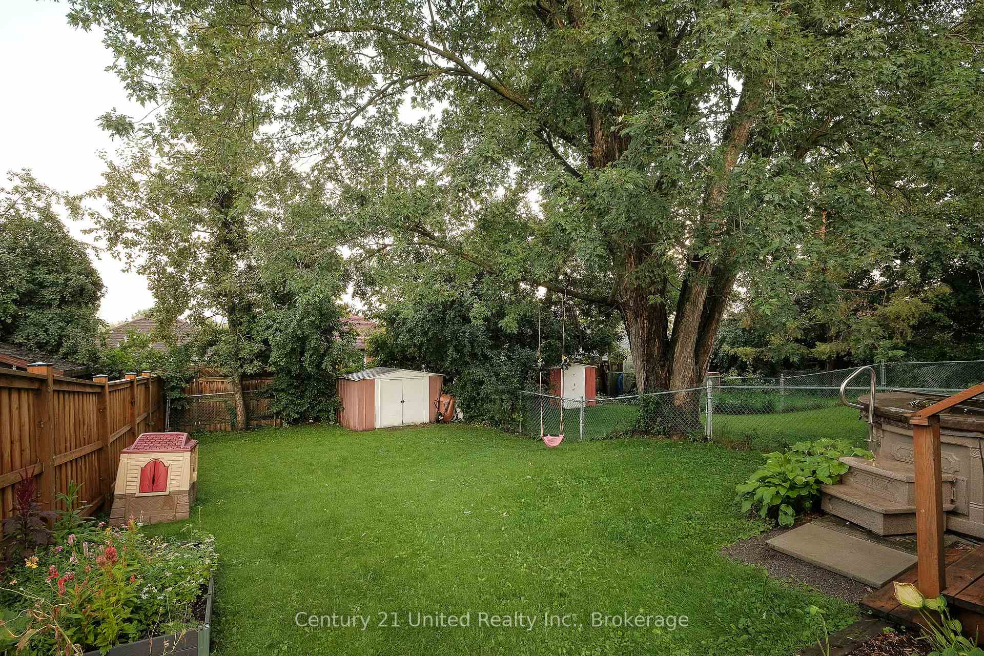 Photo 23 of 922 Webber Avenue, Peterborough, Otonabee Ward 1 — HOMEH