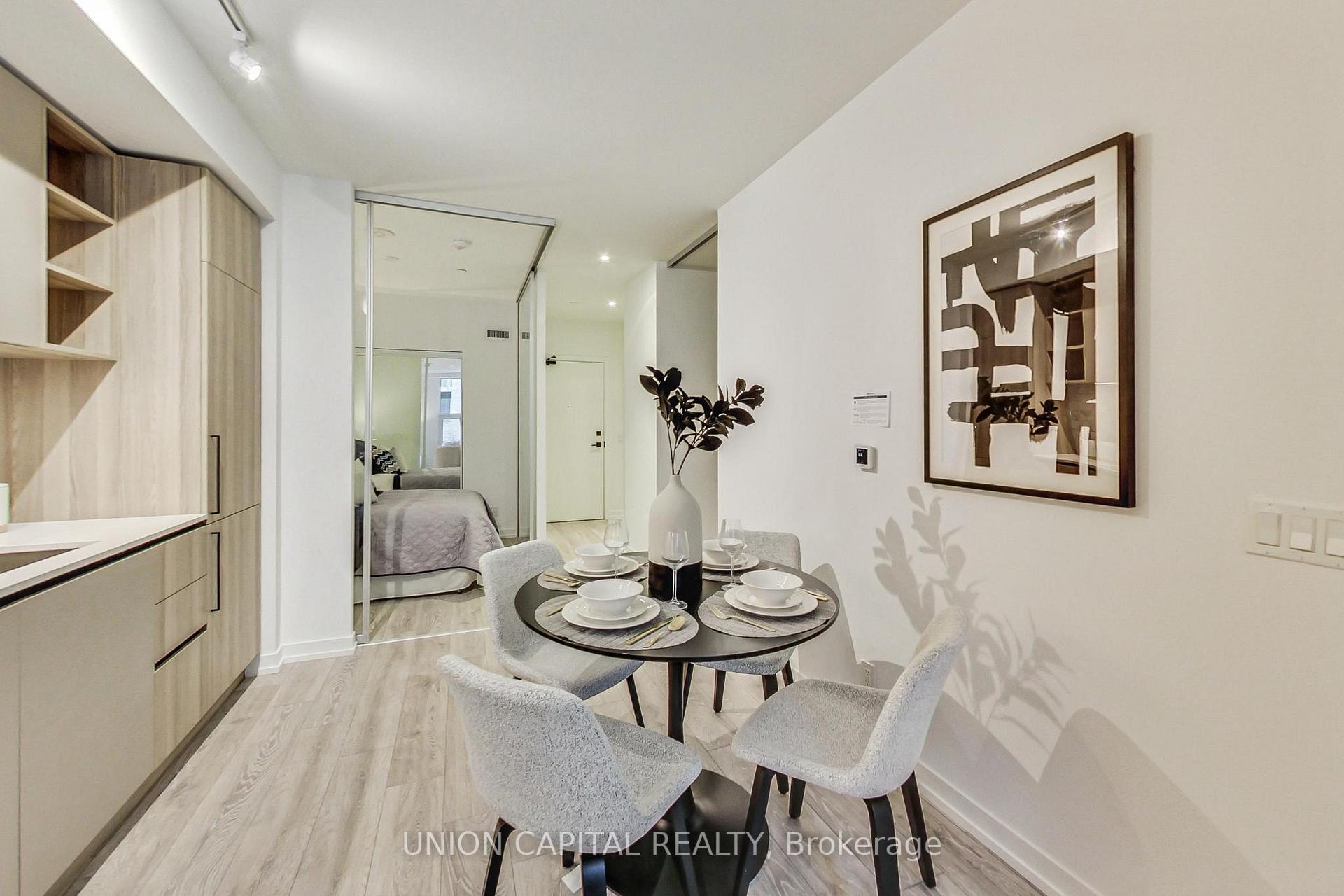 Photo 10 of Unit 611, 55 Mercer Street, Toronto, Waterfront Communities — HOMEH