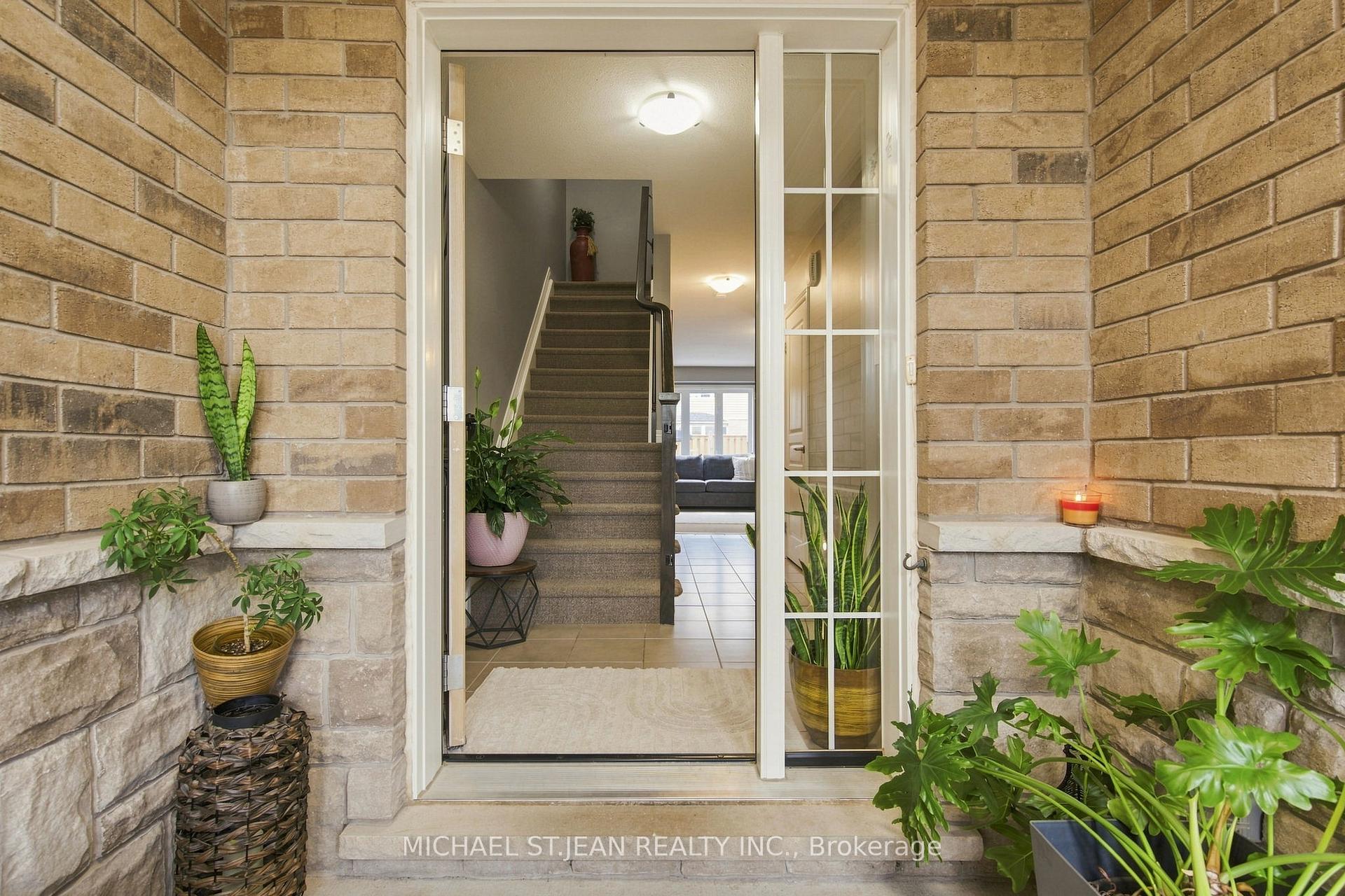 Photo 6 of 192 Winterberry Boulevard, Thorold, Confederation Heights — HOMEH