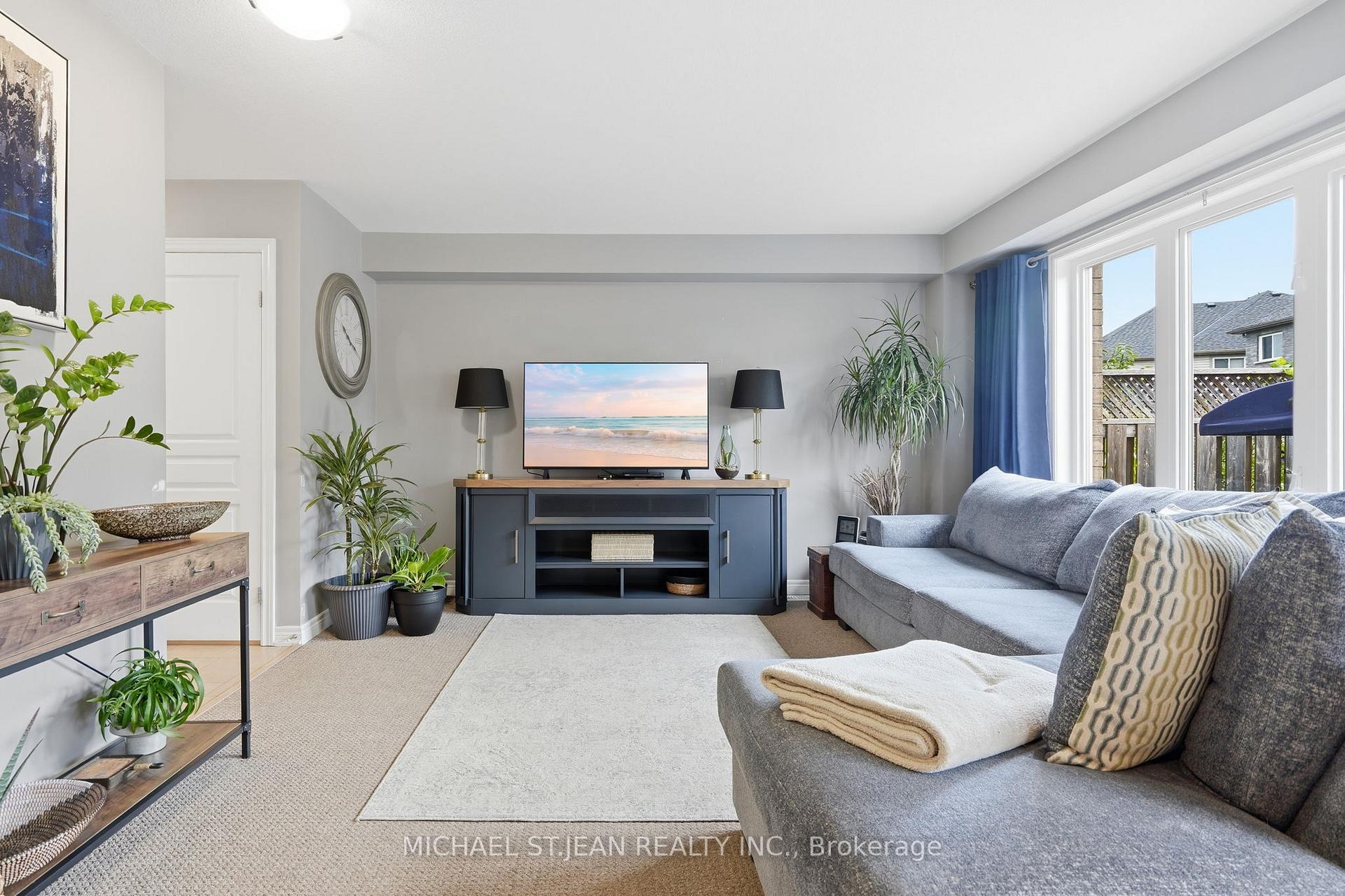 Photo 11 of 192 Winterberry Boulevard, Thorold, Confederation Heights — HOMEH