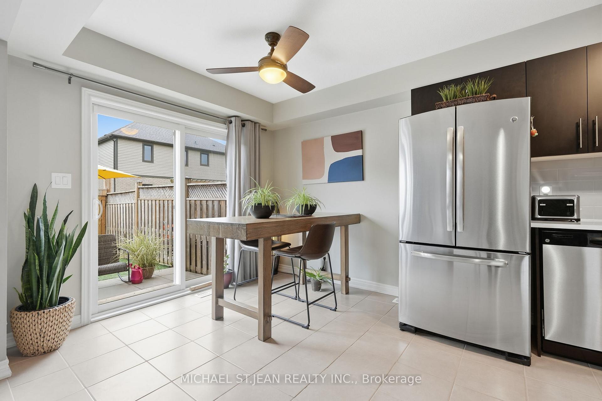 Photo 12 of 192 Winterberry Boulevard, Thorold, Confederation Heights — HOMEH