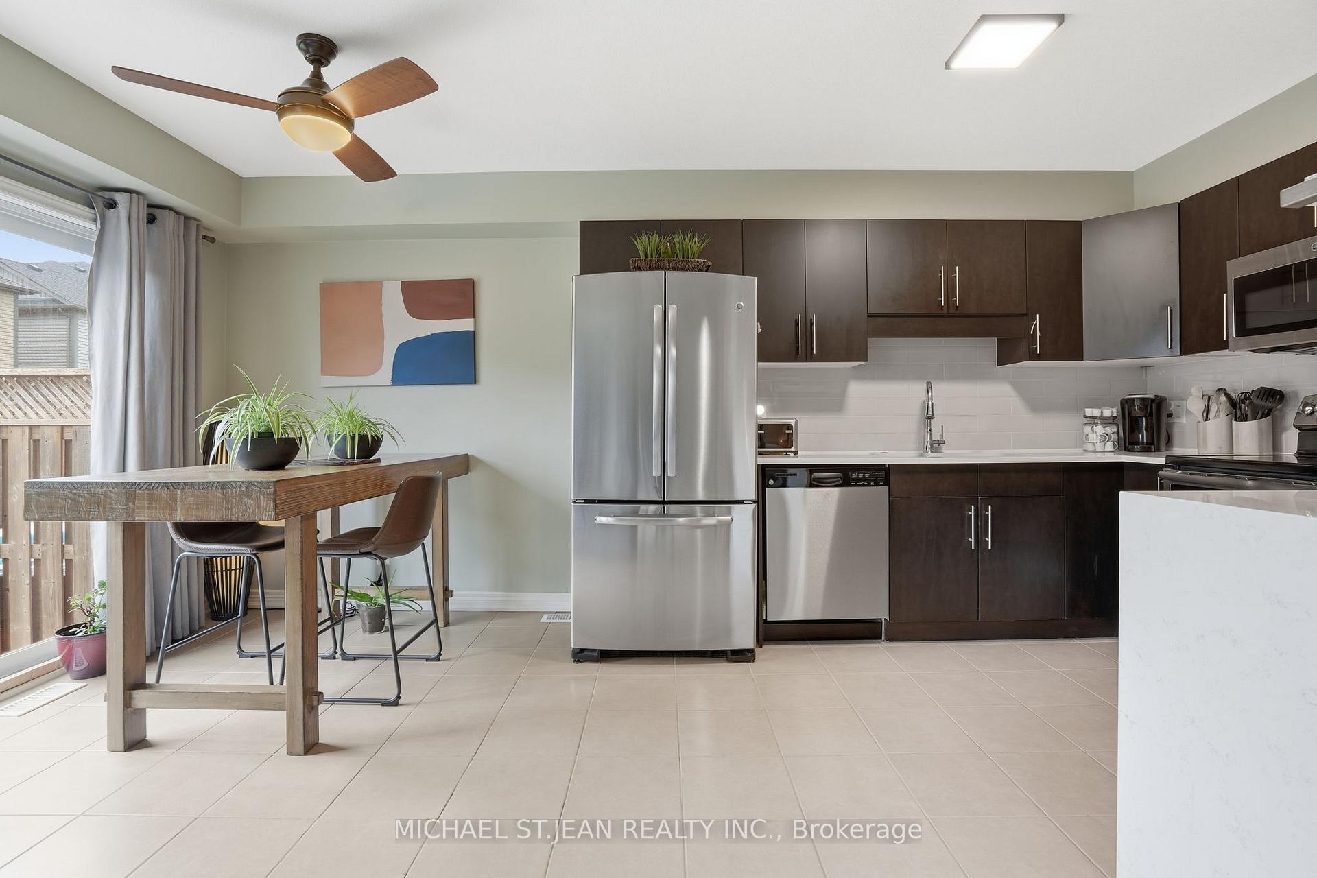 Photo 13 of 192 Winterberry Boulevard, Thorold, Confederation Heights — HOMEH