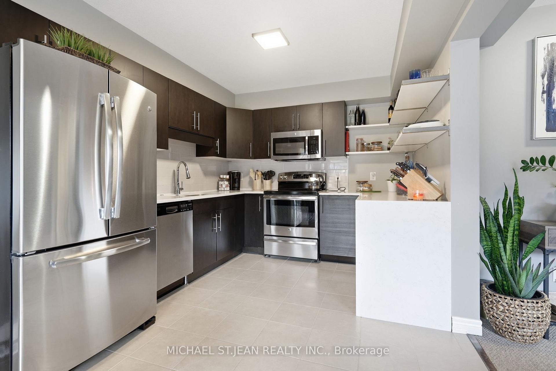 Photo 14 of 192 Winterberry Boulevard, Thorold, Confederation Heights — HOMEH