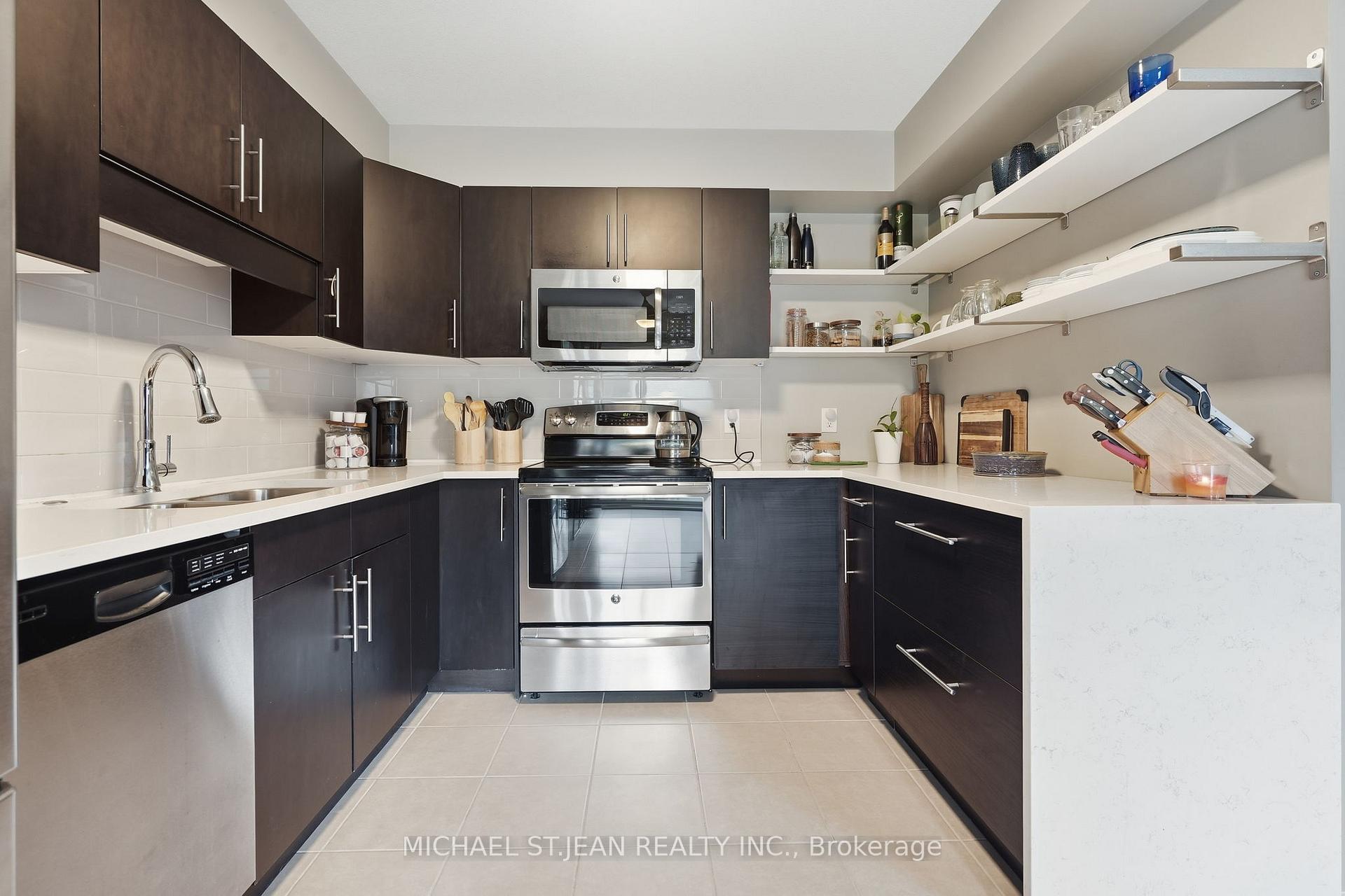 Photo 15 of 192 Winterberry Boulevard, Thorold, Confederation Heights — HOMEH