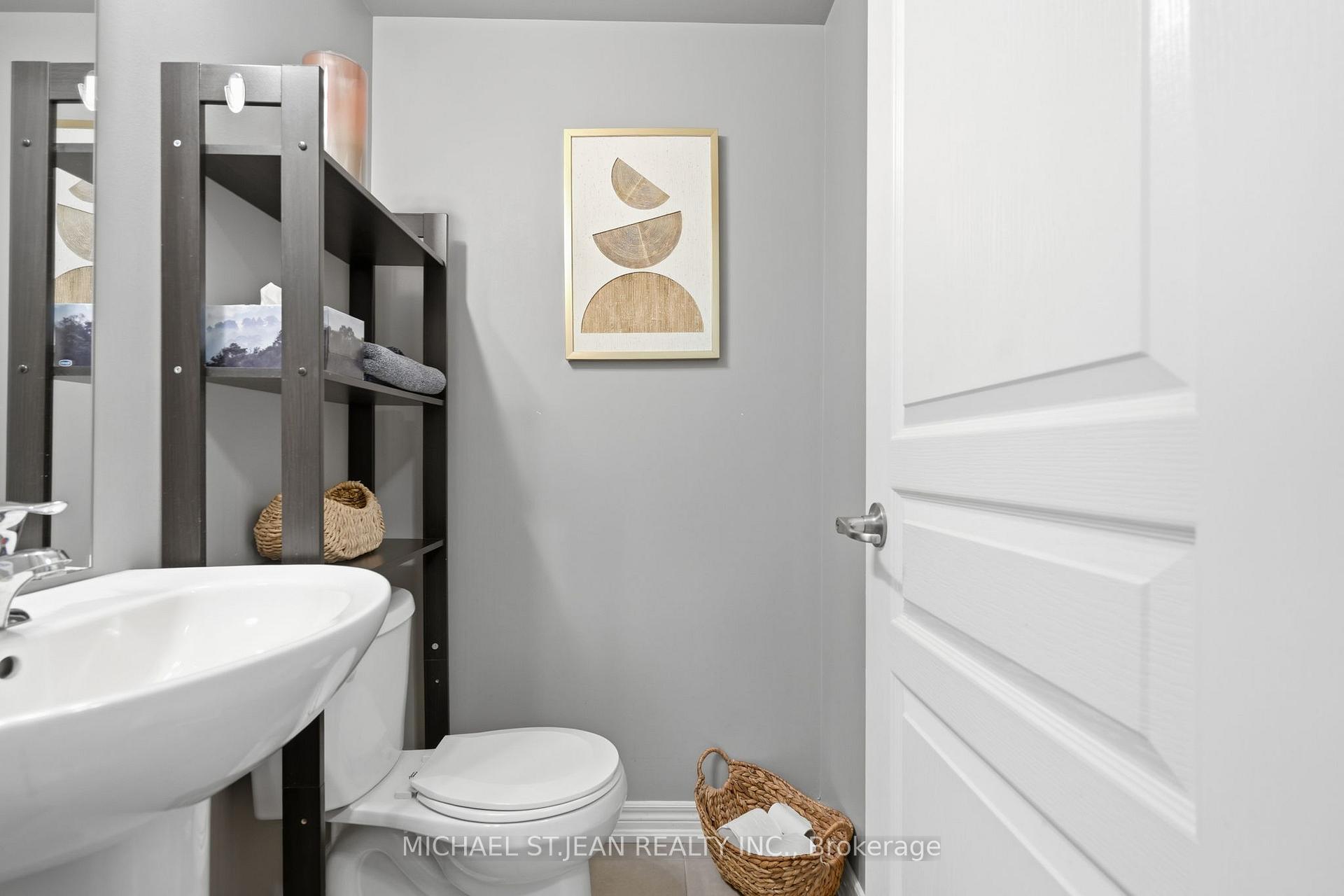 Photo 16 of 192 Winterberry Boulevard, Thorold, Confederation Heights — HOMEH