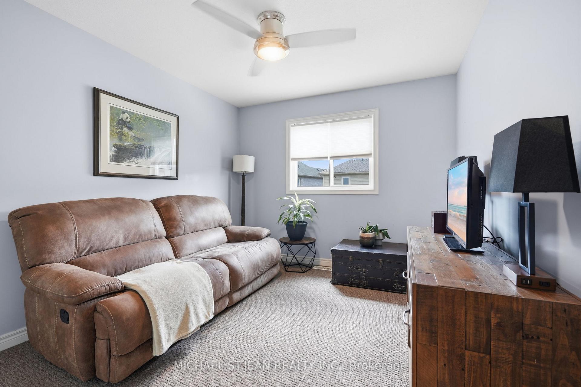 Photo 18 of 192 Winterberry Boulevard, Thorold, Confederation Heights — HOMEH