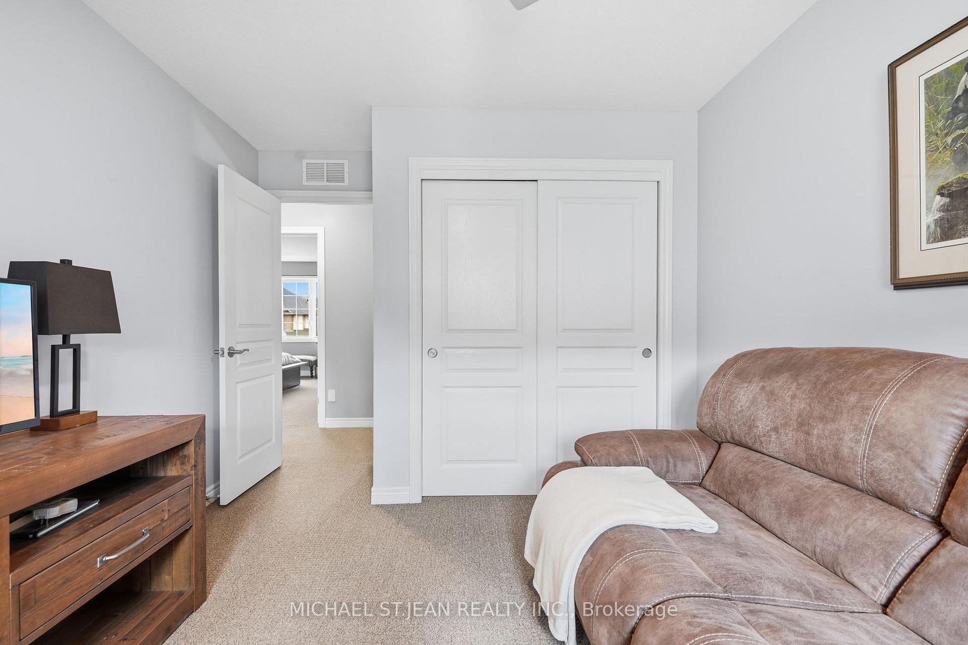 Photo 19 of 192 Winterberry Boulevard, Thorold, Confederation Heights — HOMEH