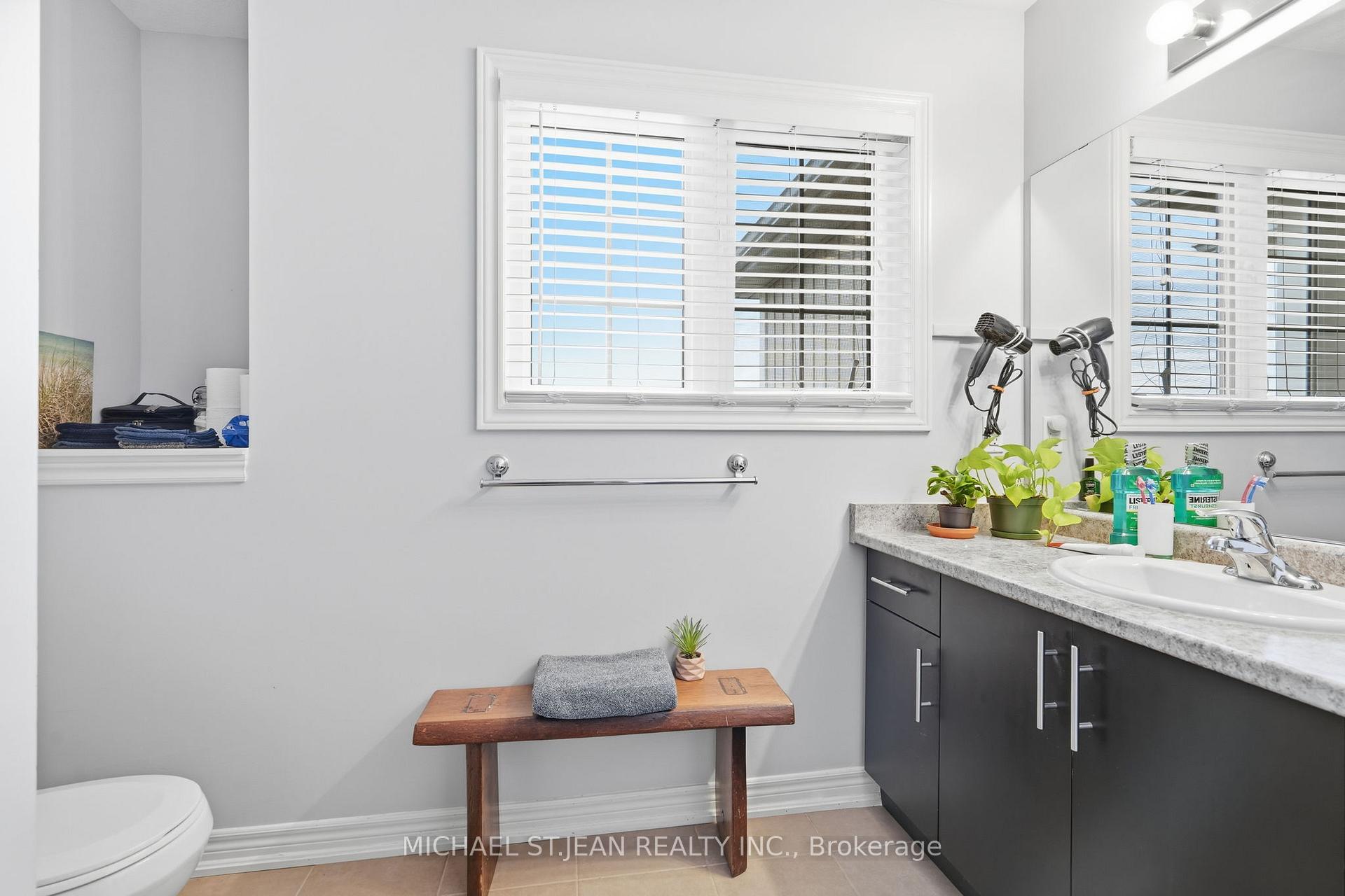 Photo 24 of 192 Winterberry Boulevard, Thorold, Confederation Heights — HOMEH