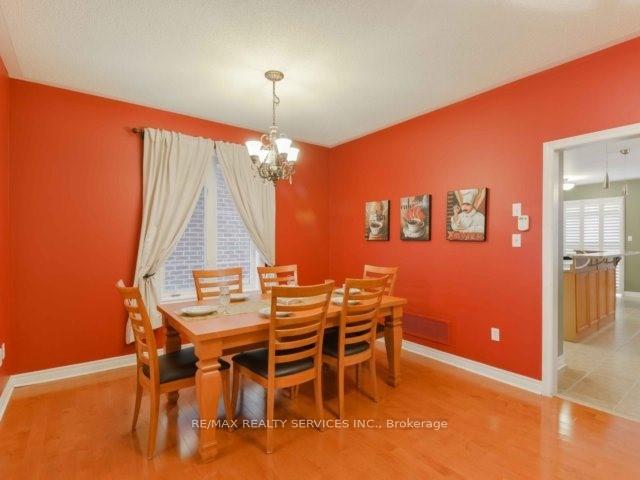 Photo 5 of 106 Pennyroyal Crescent, Brampton, Bramalea North Industrial — HOMEH