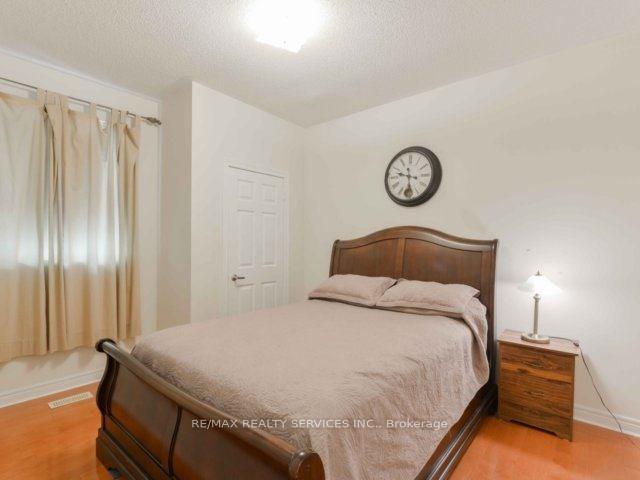 Photo 12 of 106 Pennyroyal Crescent, Brampton, Bramalea North Industrial — HOMEH