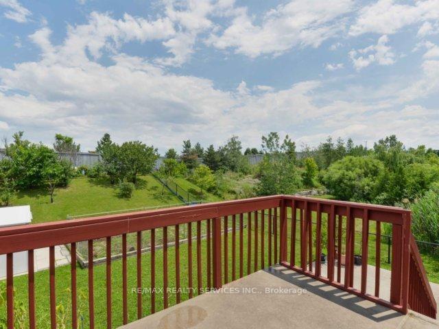 Photo 16 of 106 Pennyroyal Crescent, Brampton, Bramalea North Industrial — HOMEH
