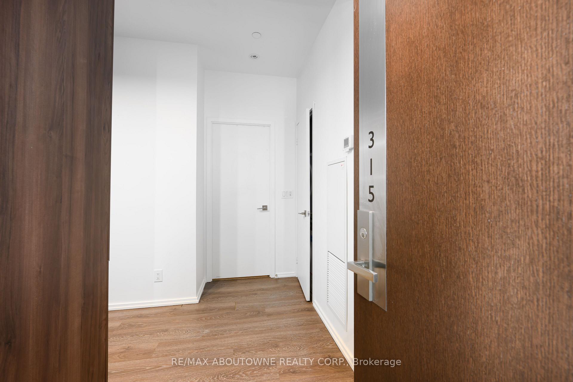 Photo 4 of Unit 315, 70 Temperance Street, Toronto, Bay Street Corridor — HOMEH