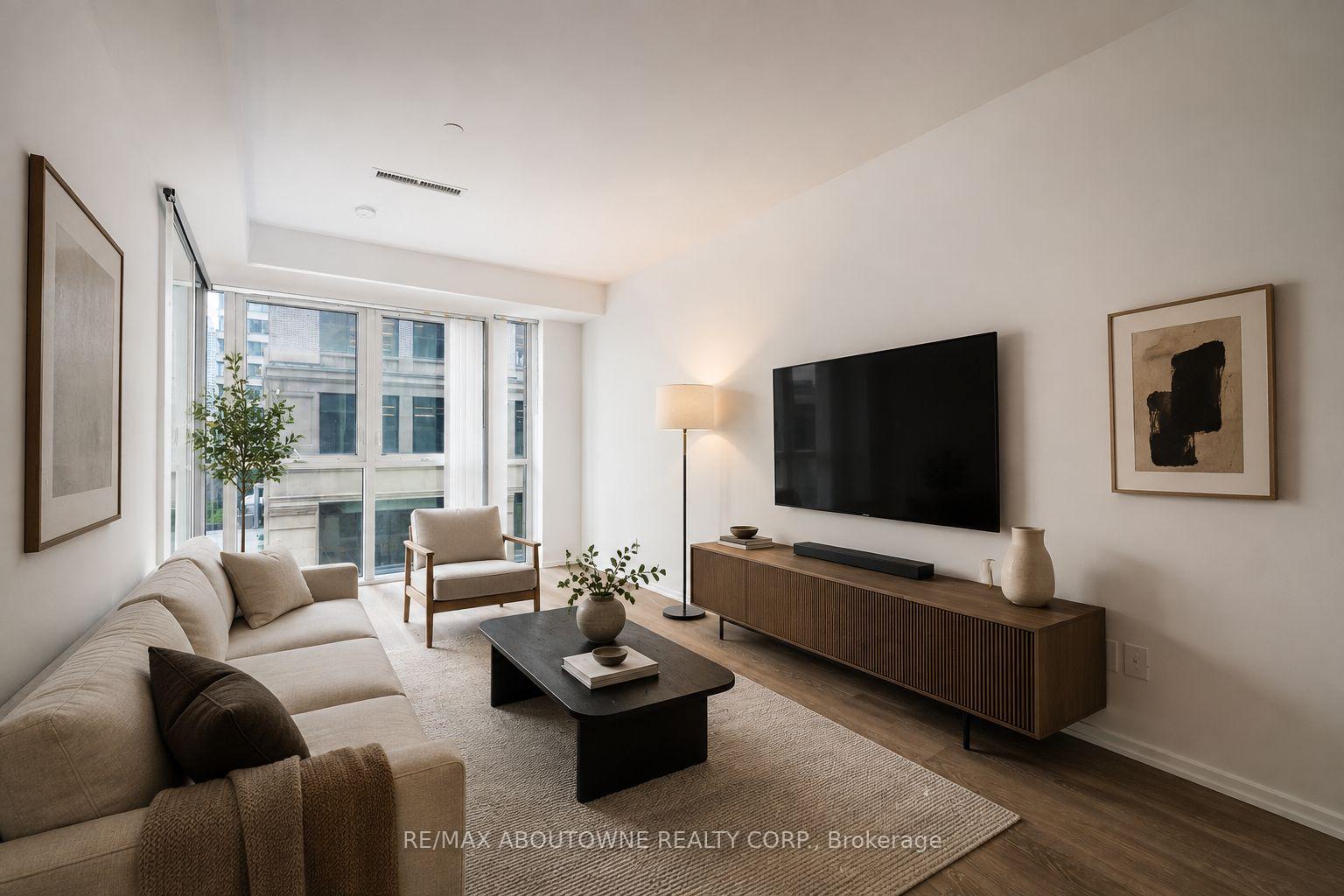 Photo 8 of Unit 315, 70 Temperance Street, Toronto, Bay Street Corridor — HOMEH