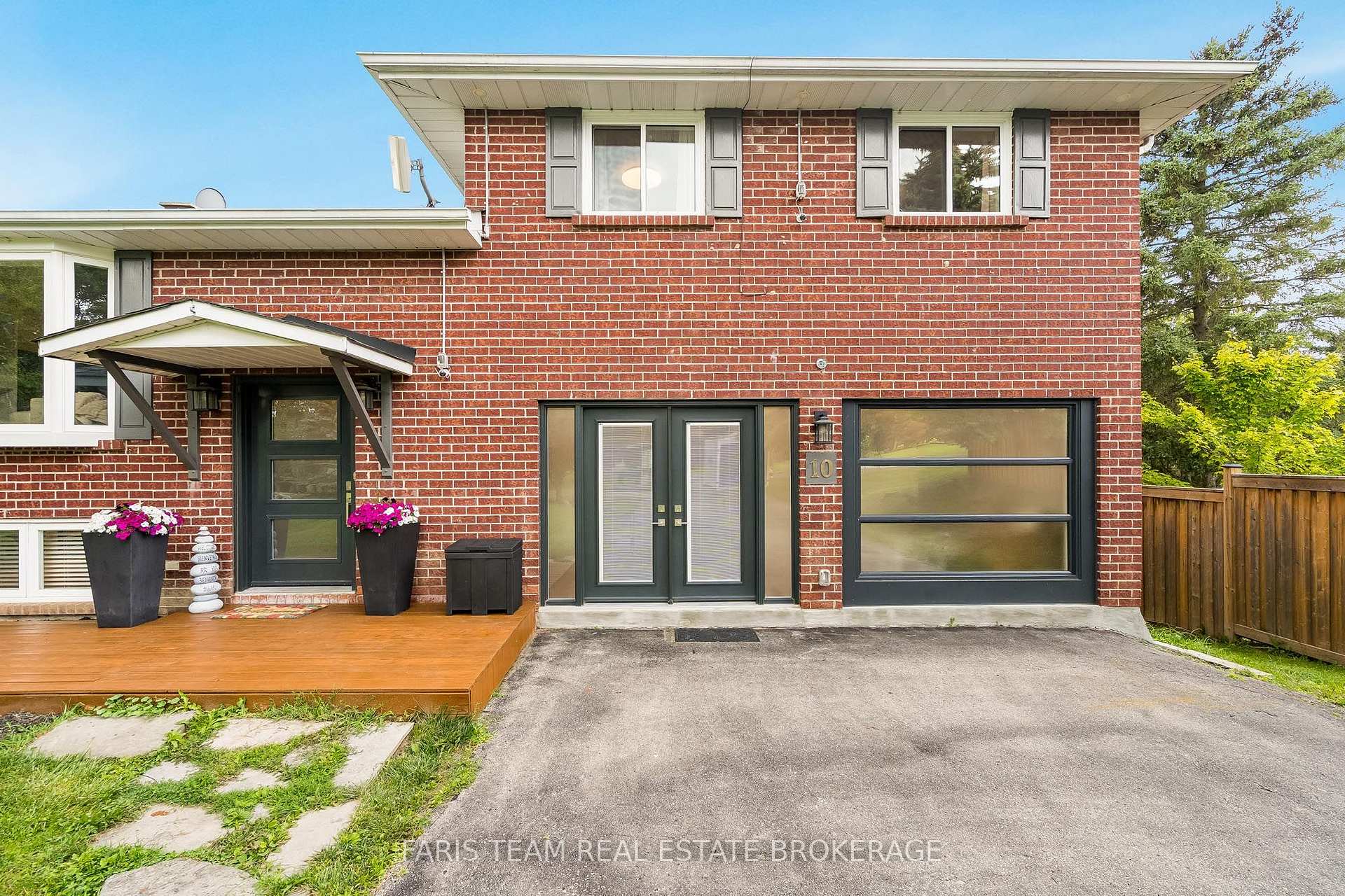 Photo 3 of 10 Catherine Street, Adjala-Tosorontio, Loretto — HOMEH