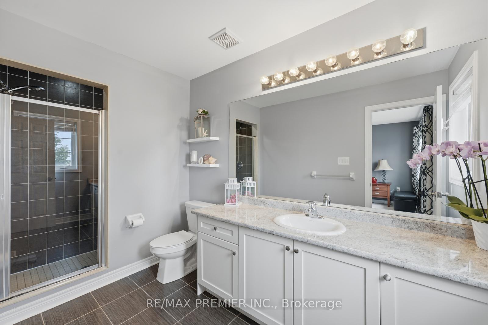 Photo 21 of 24 Zanetta Crescent, Brampton, Credit Valley — HOMEH