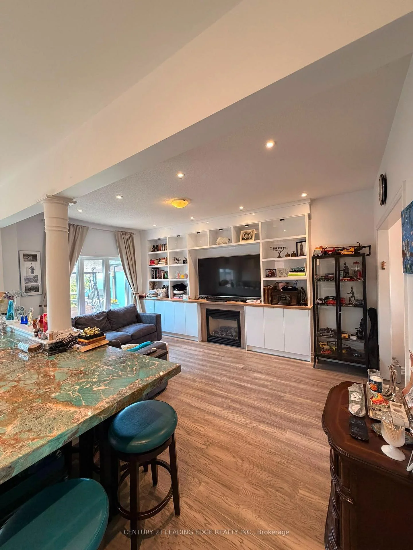 Photo 8 of 28 Asner Avenue, Vaughan, Patterson — HOMEH