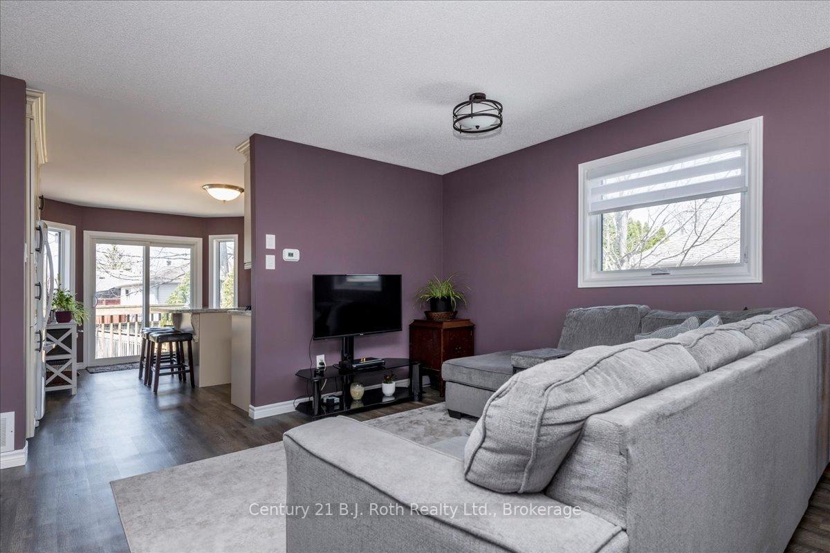 Photo 12 of 116 Dyer Drive, Wasaga Beach — HOMEH