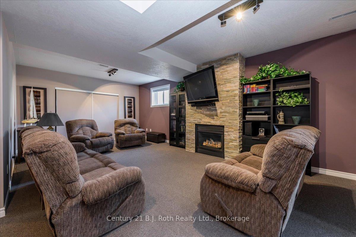Photo 19 of 116 Dyer Drive, Wasaga Beach — HOMEH