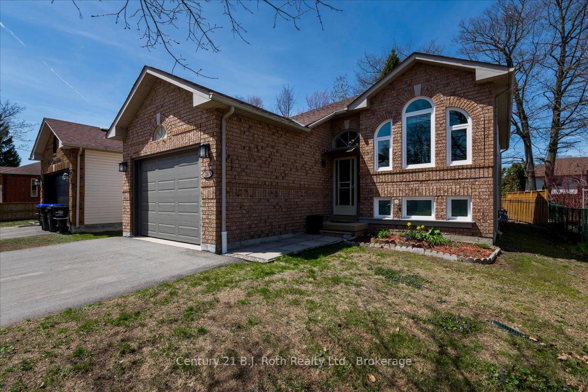 Photo 4 of 116 Dyer Drive, Wasaga Beach — HOMEH