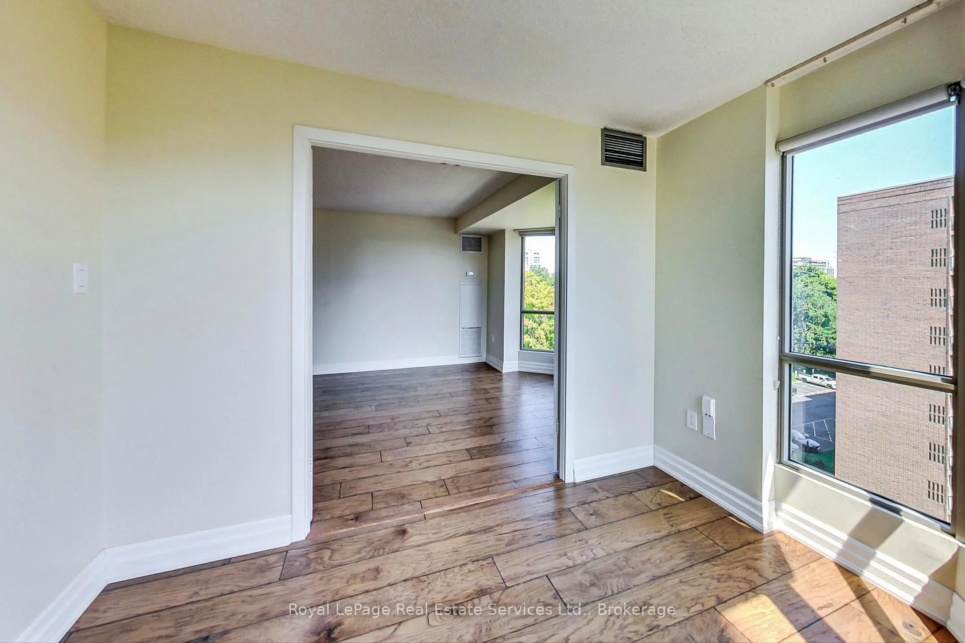 Photo 15 of Unit 705, 1201 North Shore Boulevard E, Burlington, Brant — HOMEH