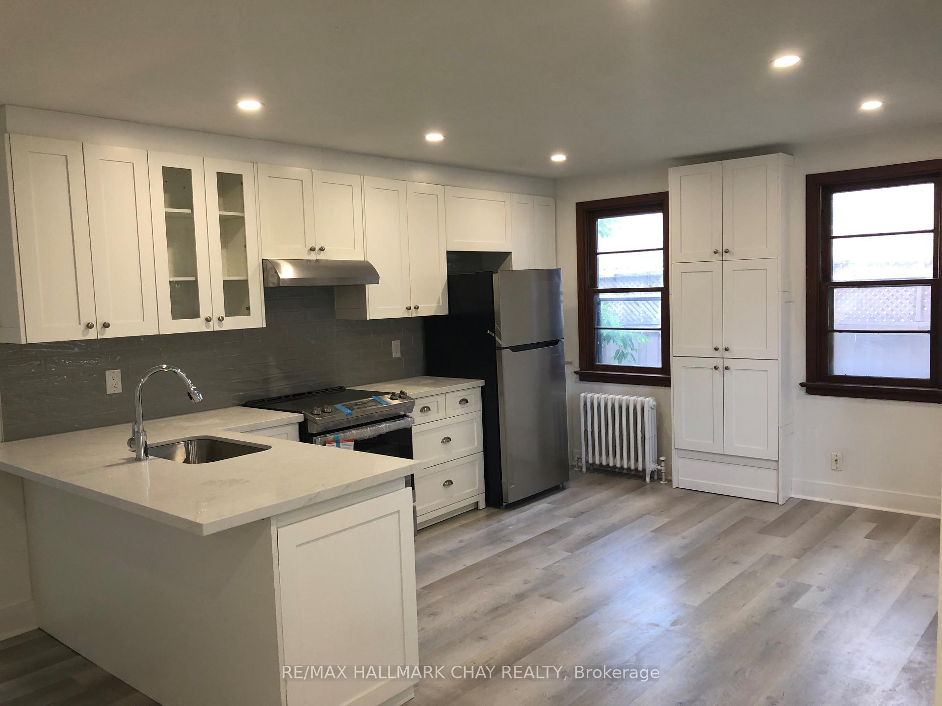 Photo 3 of 34 Cundles Road E, Barrie, Cundles East — HOMEH
