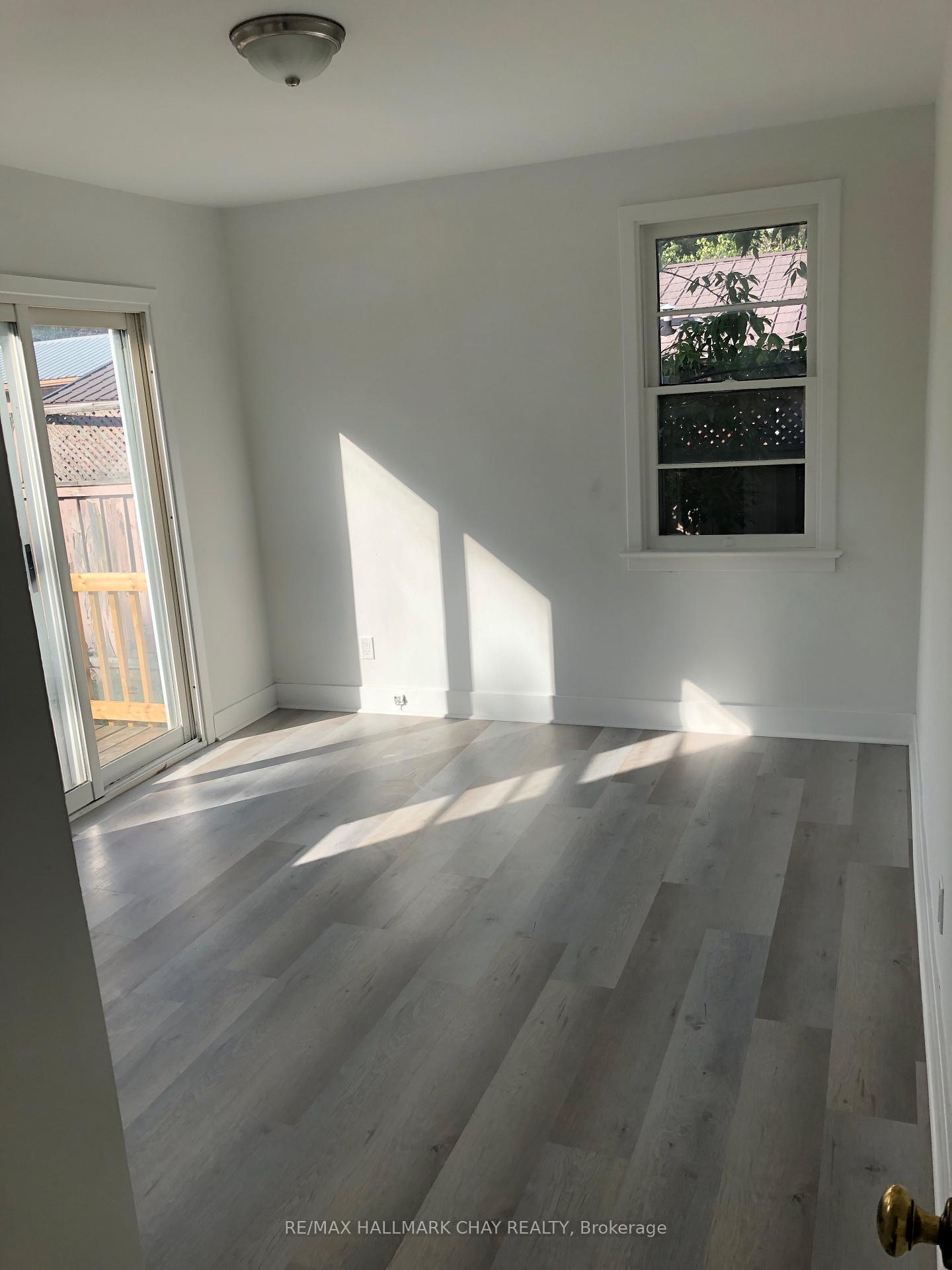 Photo 5 of 34 Cundles Road E, Barrie, Cundles East — HOMEH