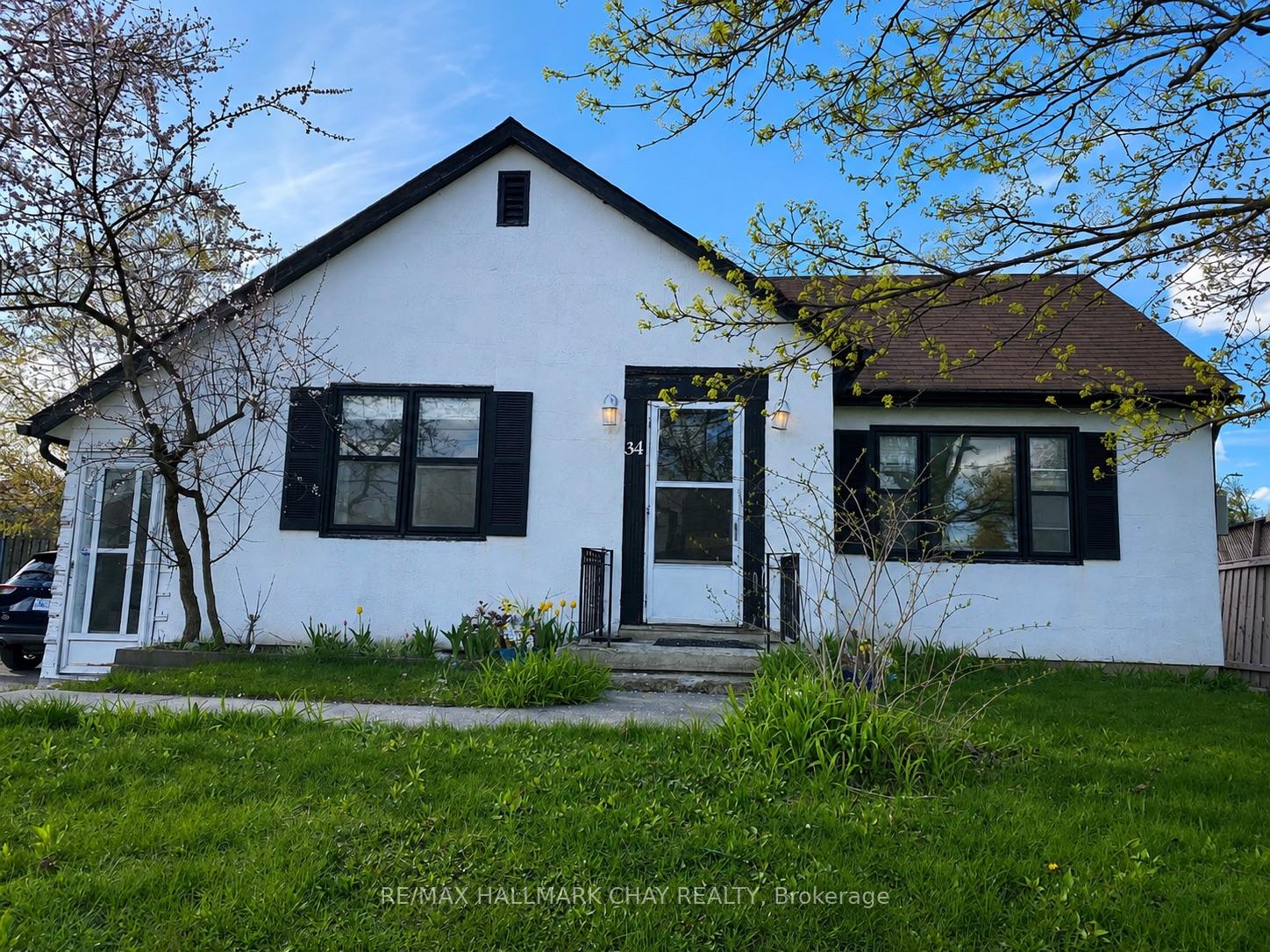 Photo 2 of 34 Cundles Road E, Barrie, Cundles East — HOMEH