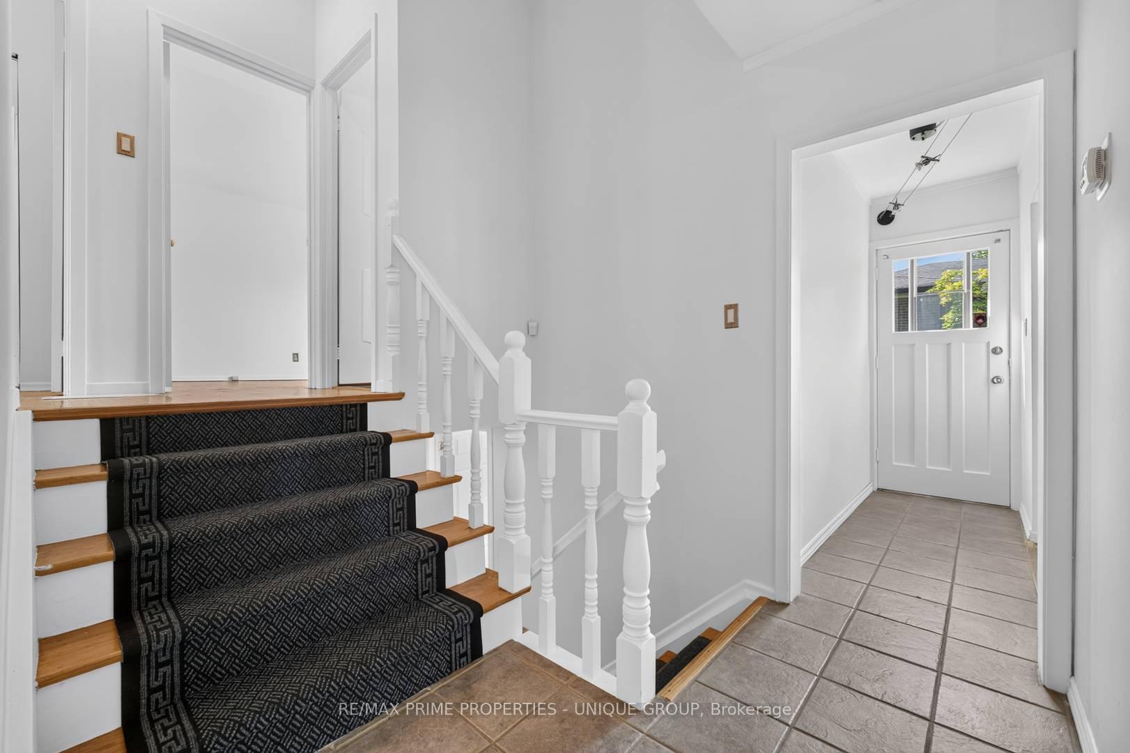 Photo 16 of 36 Dallington Drive, North York, Don Valley Village — HOMEH