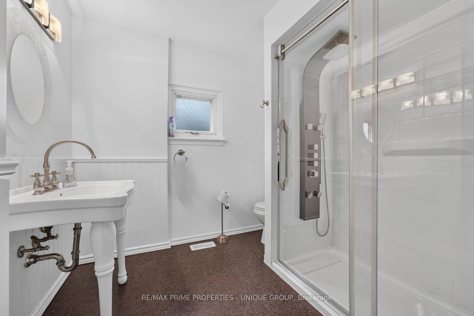 Photo 20 of 36 Dallington Drive, North York, Don Valley Village — HOMEH