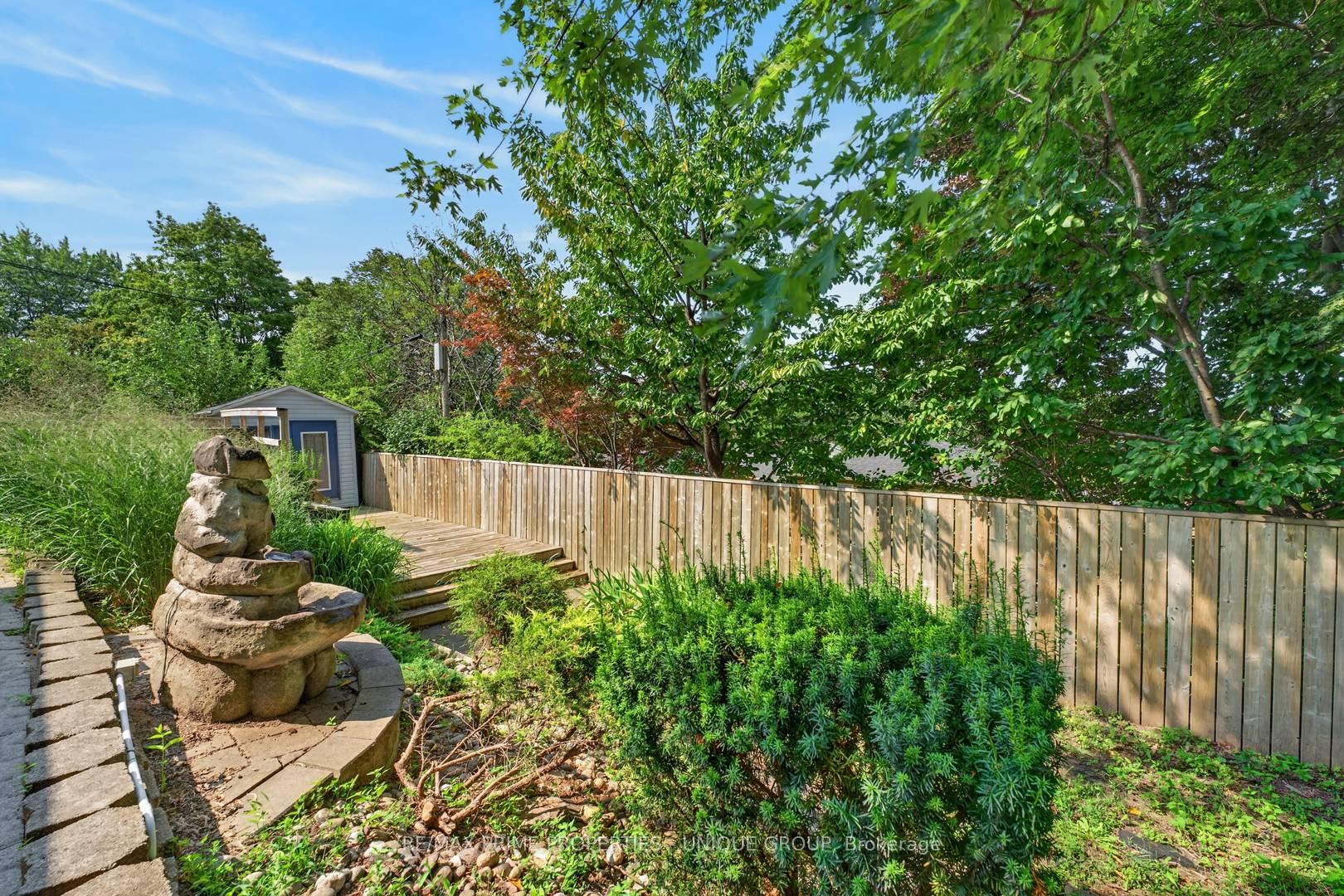 Photo 31 of 36 Dallington Drive, North York, Don Valley Village — HOMEH