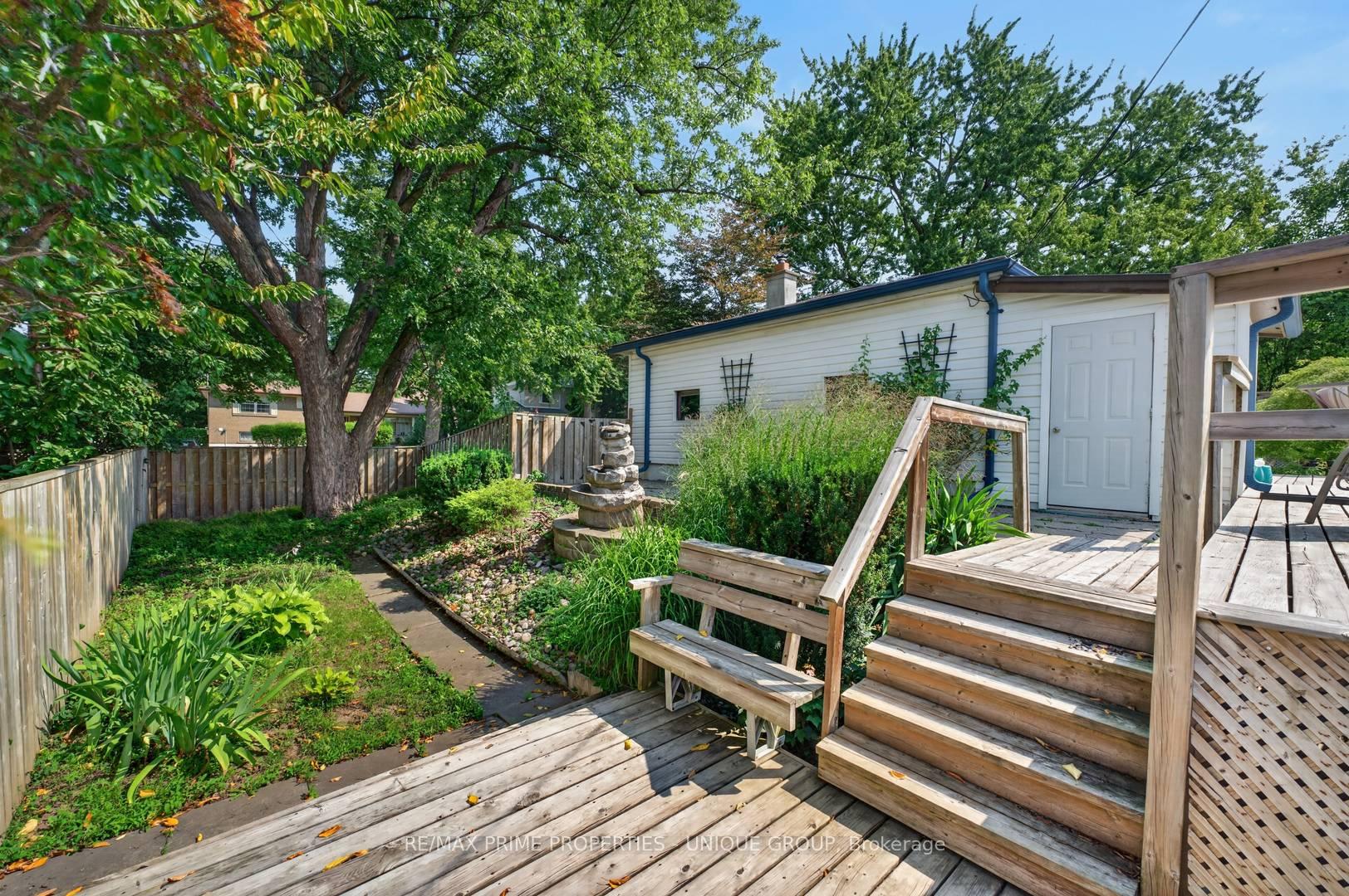 Photo 37 of 36 Dallington Drive, North York, Don Valley Village — HOMEH