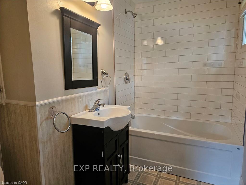 Photo 13 of 15 Cedar Street, Aylmer — HOMEH