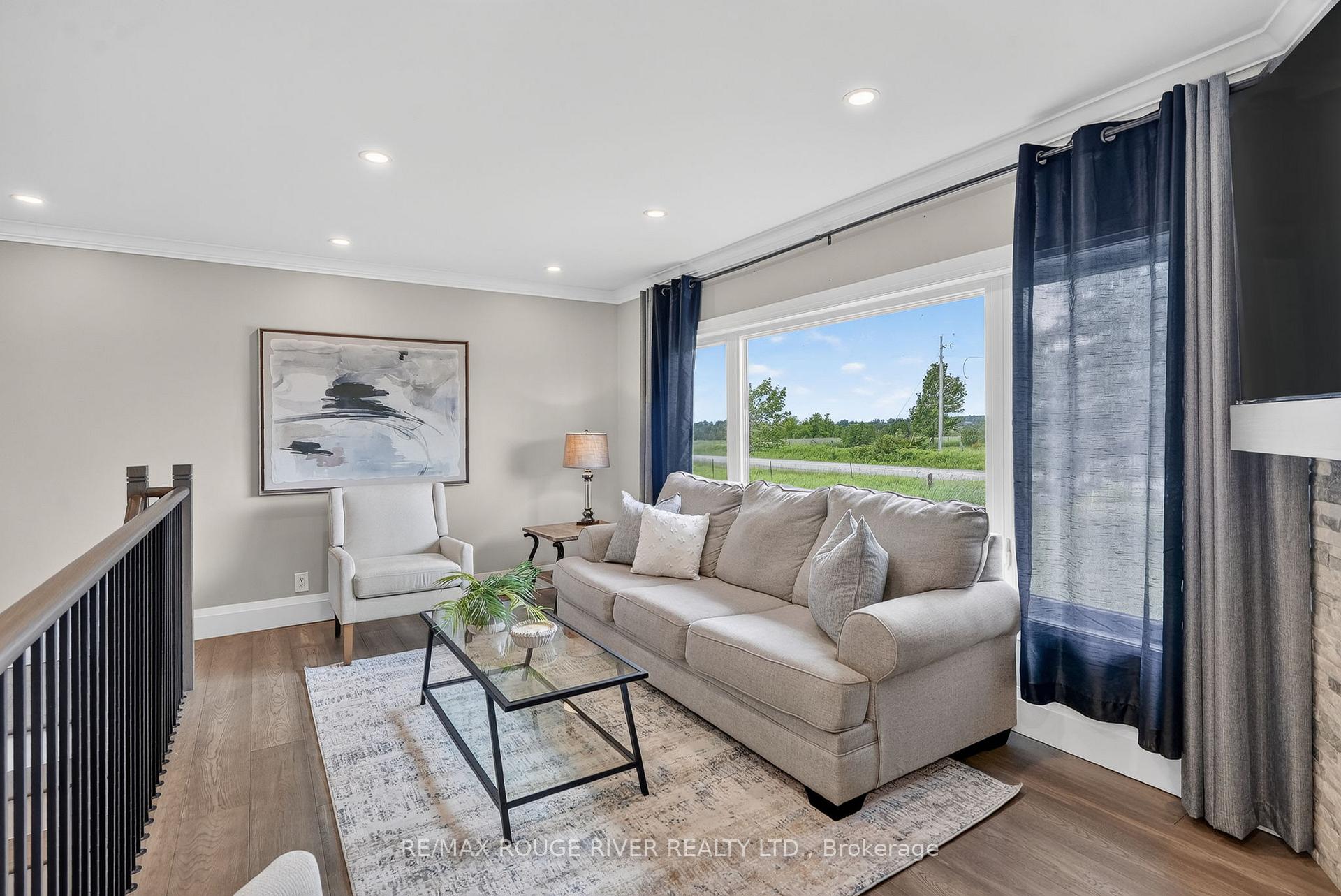 Photo 6 of 708 Mount Horeb Road, Kawartha Lakes, Manvers — HOMEH